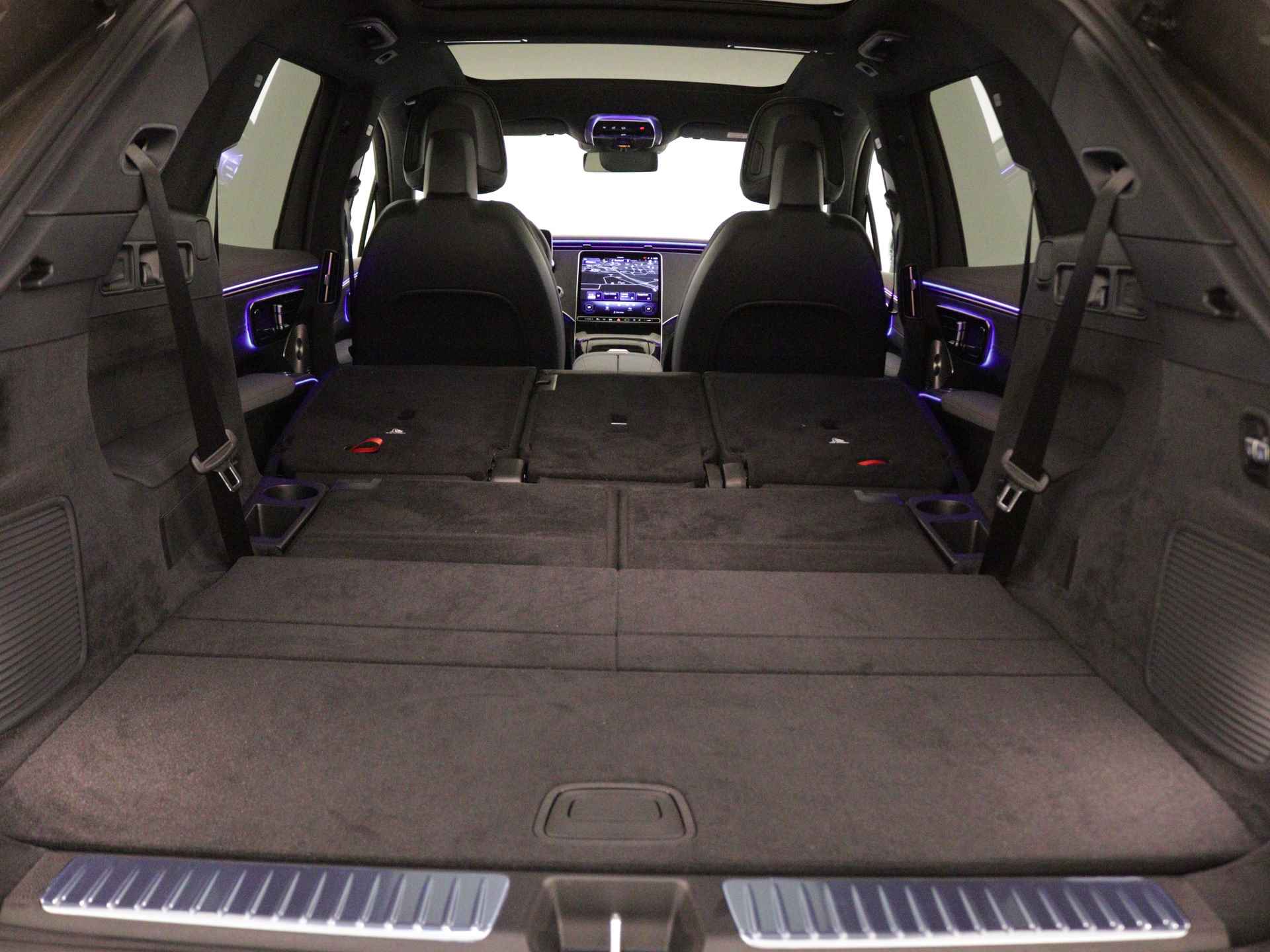 Mercedes-Benz EQS SUV 450 4MATIC AMG Line 7p 118 kWh Nightpakket | Trekhaak | Premium pakket | DIGITAL LIGHT | USB-pakket plus | Burmester® 3D-surround sound system | Rijassistentiepakket Plus | Head-up display | - 38/42