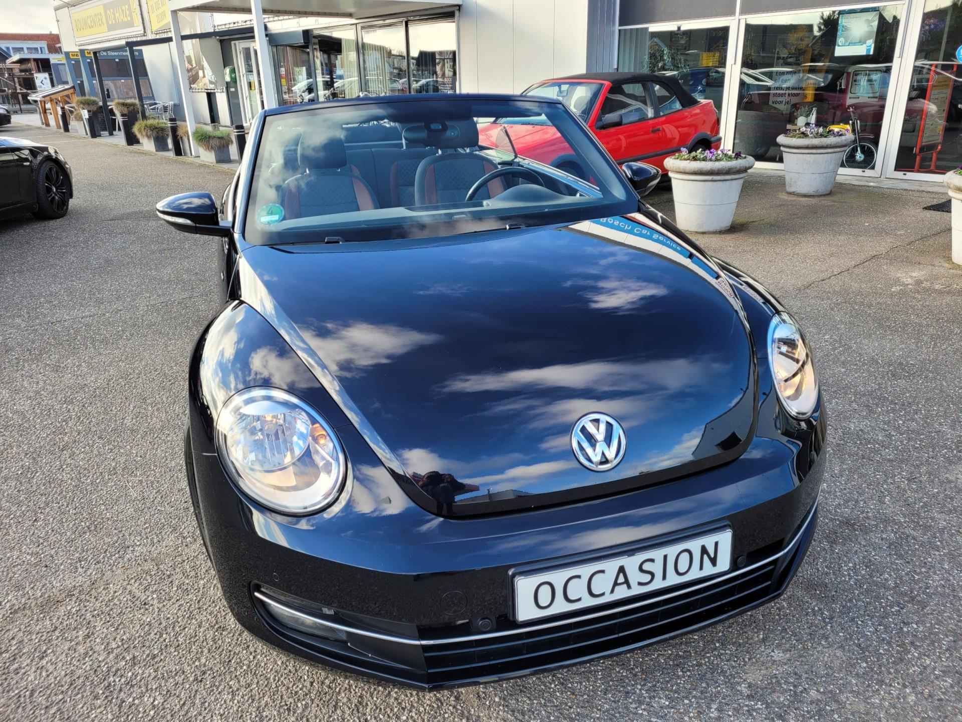 Volkswagen Beetle Cabriolet 1.2 TSI Exclusive Series - 3/30