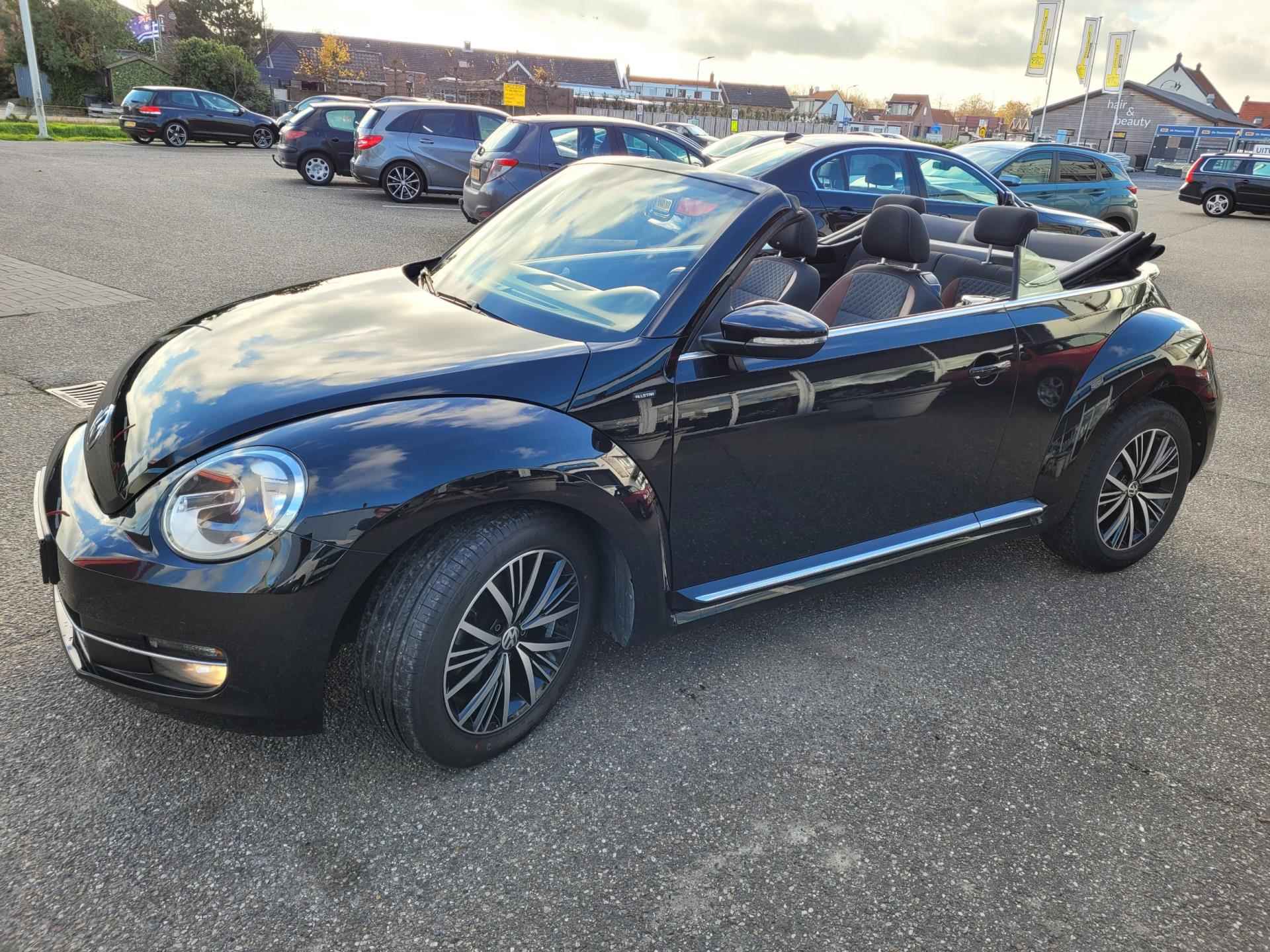 Volkswagen Beetle Cabriolet 1.2 TSI Exclusive Series - 4/30