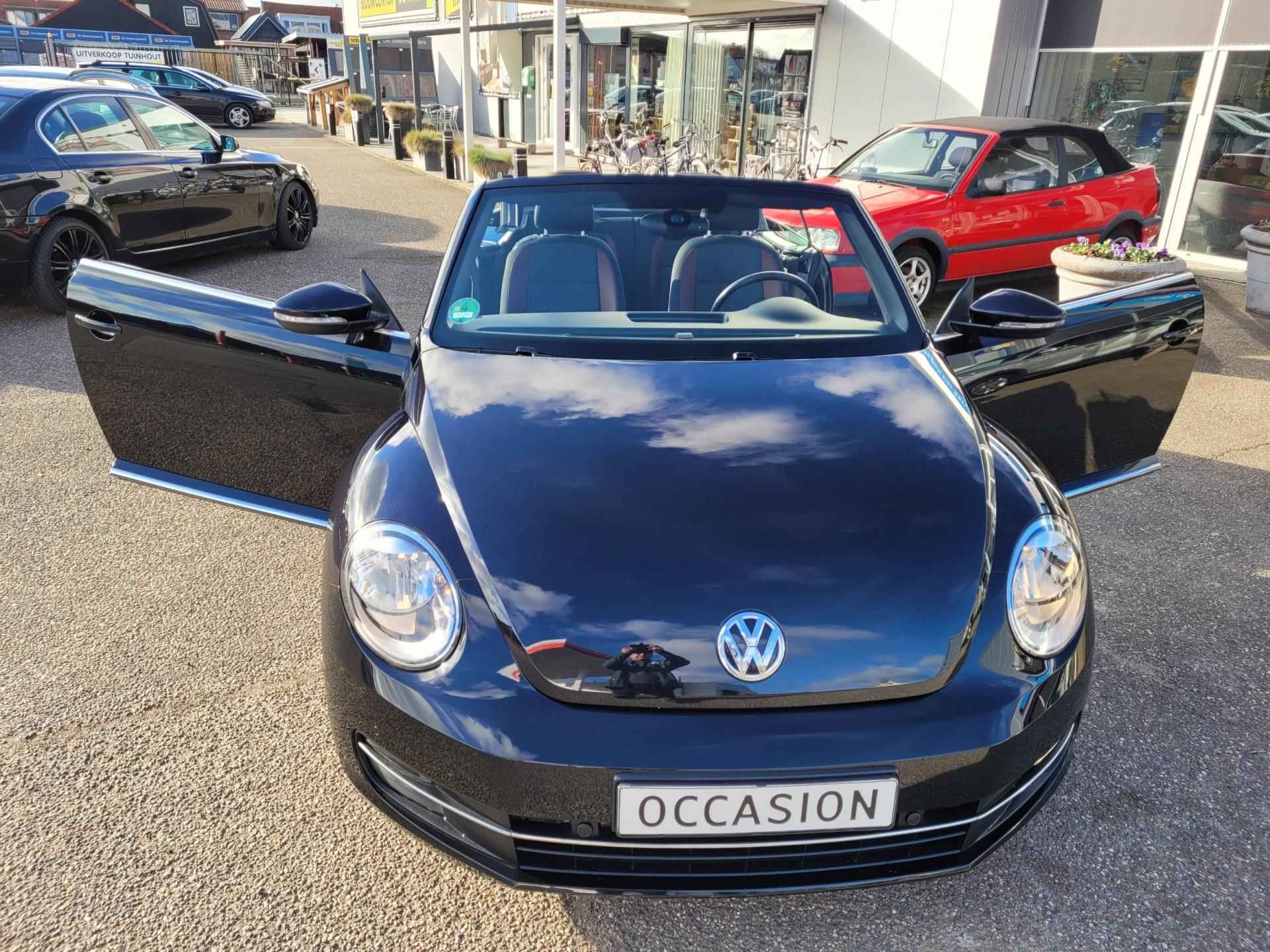 Volkswagen Beetle Cabriolet 1.2 TSI Exclusive Series - 8/30