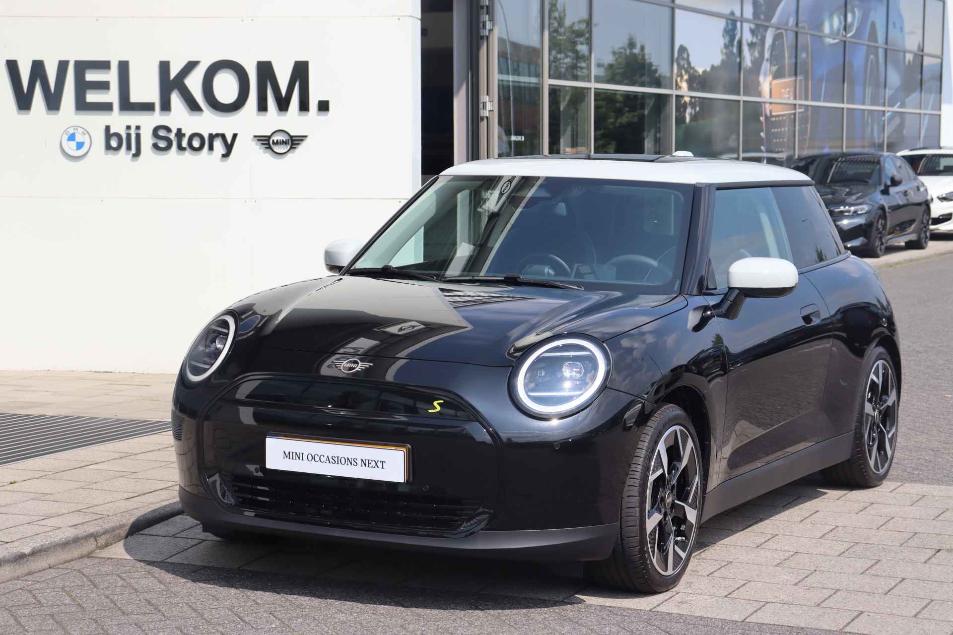 MINI Hatchbck Cooper SE / Classic / Pakket M / 18 inch / Achteruitrijcamera / Stoelverwarming / Head Up Display - 4/33