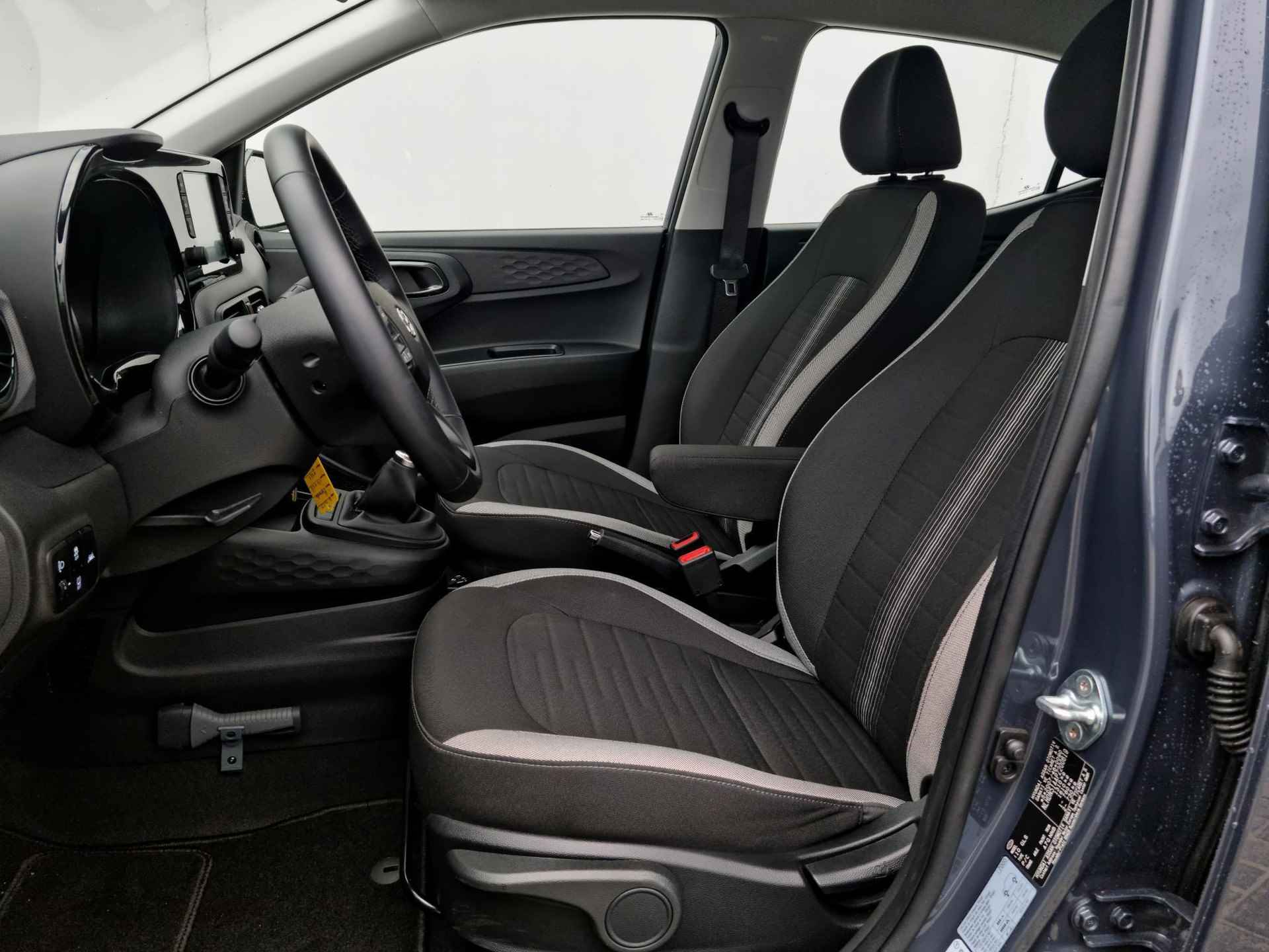 Hyundai i10 1.0 Comfort / Private Lease Vanaf €275 / Origineel NL / Navigatie via Android Auto/Apple Carplay - 5/36