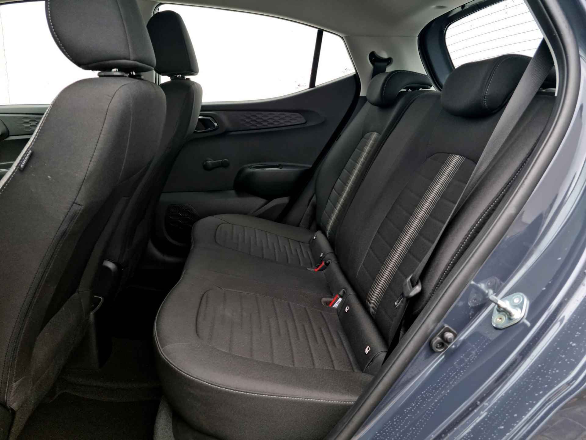 Hyundai i10 1.0 Comfort / Private Lease Vanaf €275 / Origineel NL / Navigatie via Android Auto/Apple Carplay - 6/36