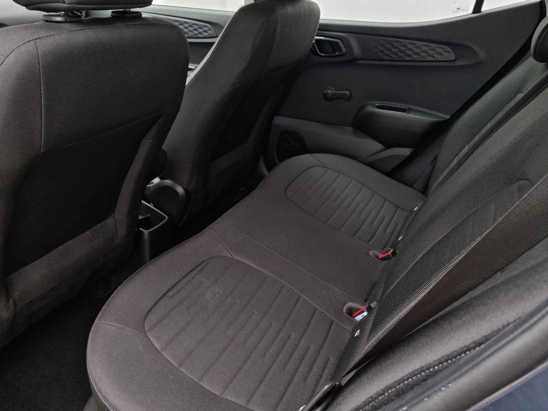 Hyundai i10 1.0 Comfort / Private Lease Vanaf €275 / Origineel NL / Navigatie via Android Auto/Apple Carplay - 34/36