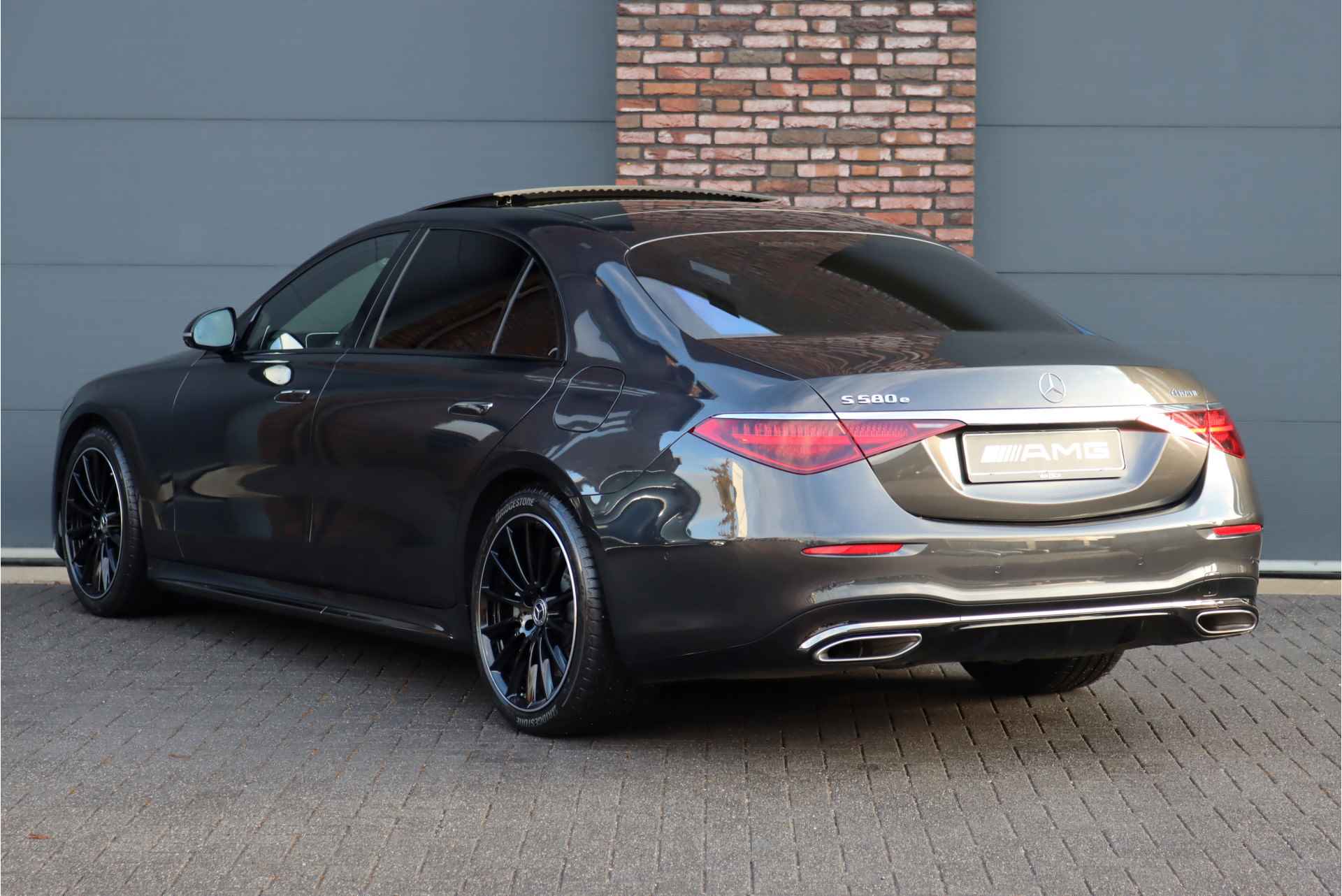 Mercedes-Benz S-Klasse 580 e 4MATIC Lang AMG Line Aut9 | Airmatic | Chauffeurspakket | Koelbox | Massage V+A | MBUX Tablet | Burmester High End | Vlakkenverwarming | Zonweringspakket | Luchtreinigingspakket | - 6/39