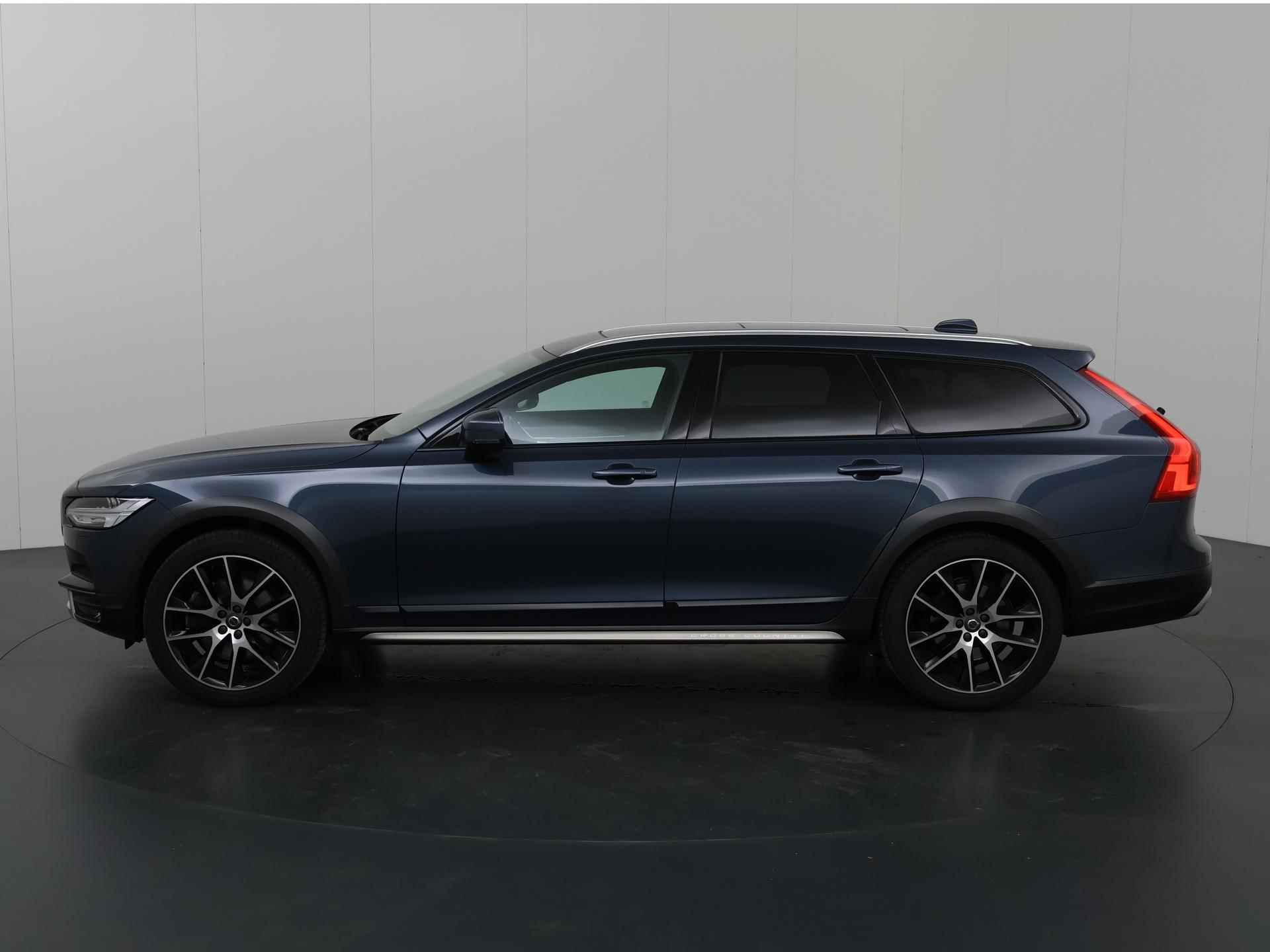 Volvo V90 Cross Country 2.0 T5 | 1e Eigenaar | Trekhaak | Panoramadak | Apple Carplay | Virtual cockpit | Cruise Control Adaptief | - 6/40