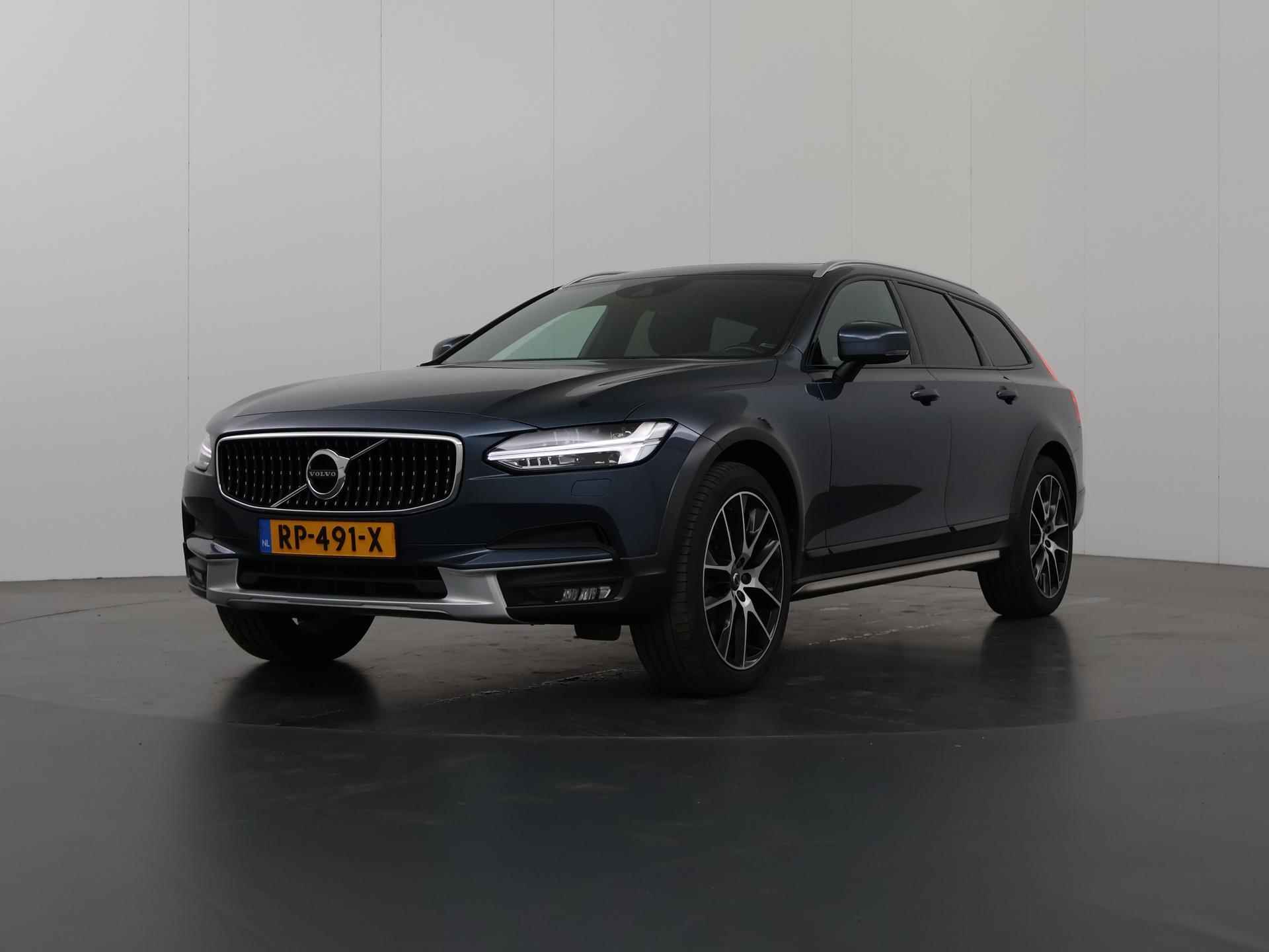 Volvo V90 Cross Country 2.0 T5 | 1e Eigenaar | Trekhaak | Panoramadak | Apple Carplay | Virtual cockpit | Cruise Control Adaptief | - 40/40