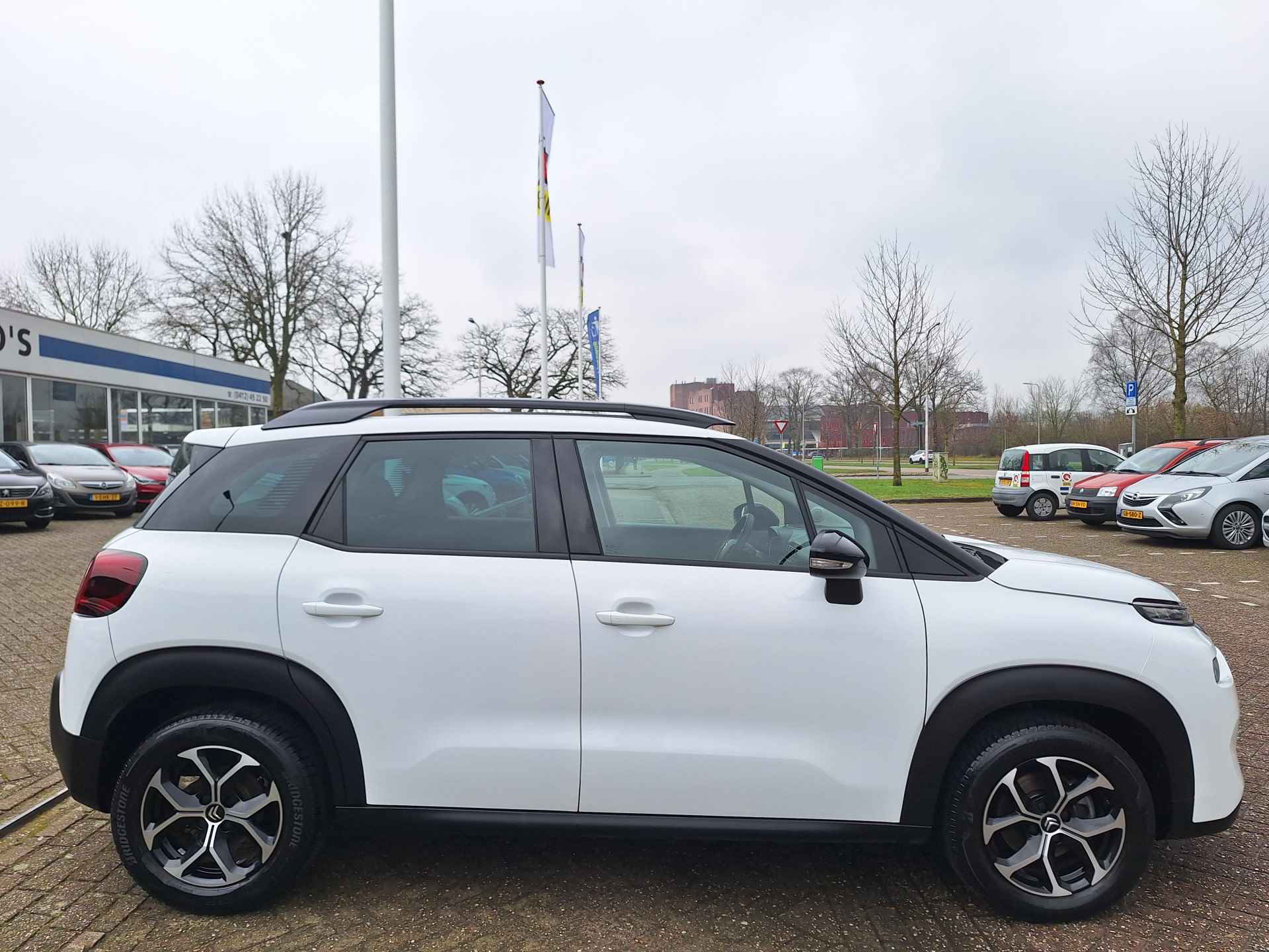 Citroën C3 Aircross 1.2 PureTech Shine - 8/29