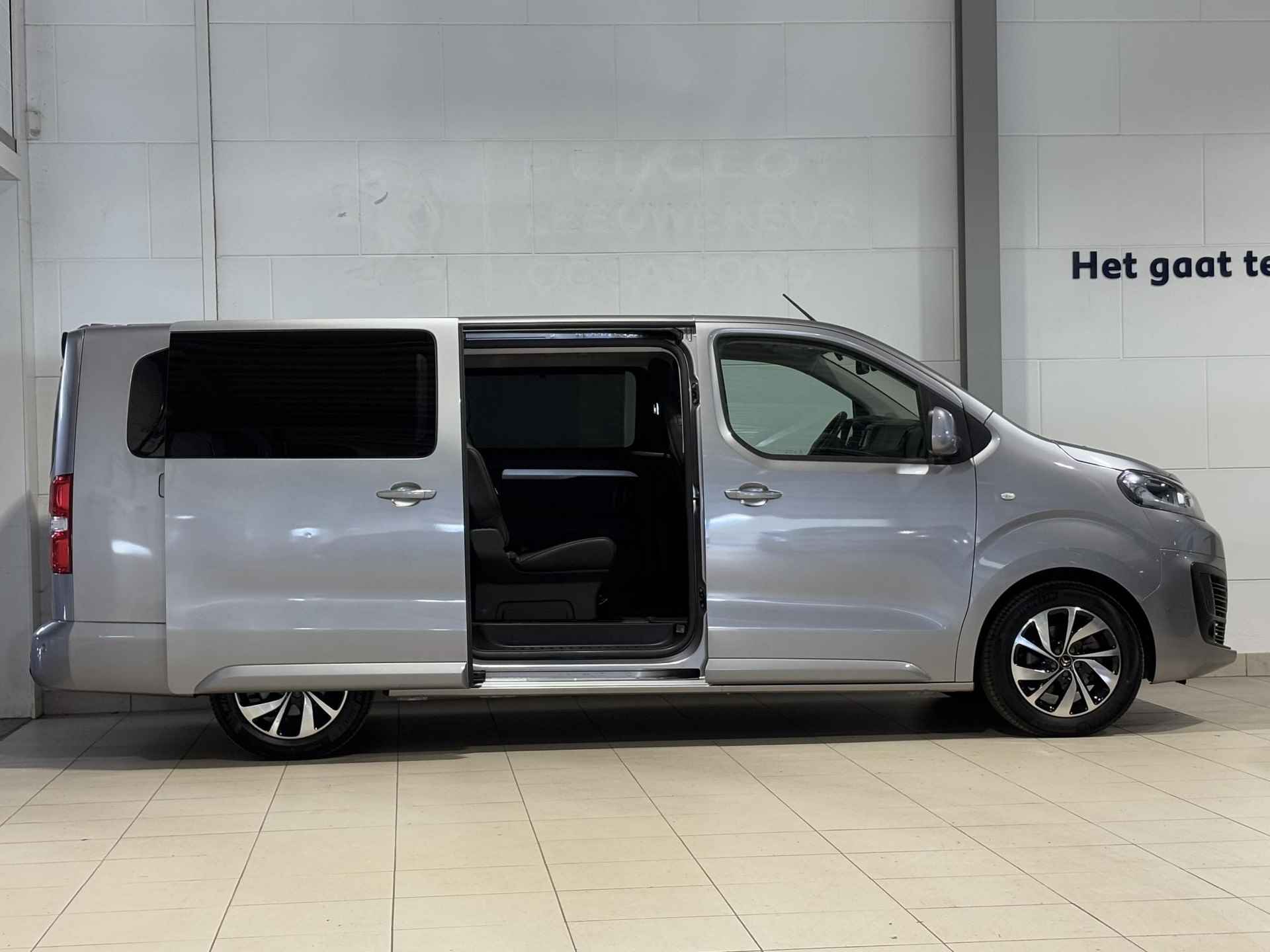 Peugeot e-Traveller Long L3 Shine Pack EV 50kWh 136pk AUTOMAAT | 8-PERSOONS | PANODAK | NAVI | XENON | LEDER | KEYLESS | CAMERA | HANDSFREE SCHUIFDEUREN | LM-VELGEN | CLIMA | - 13/68