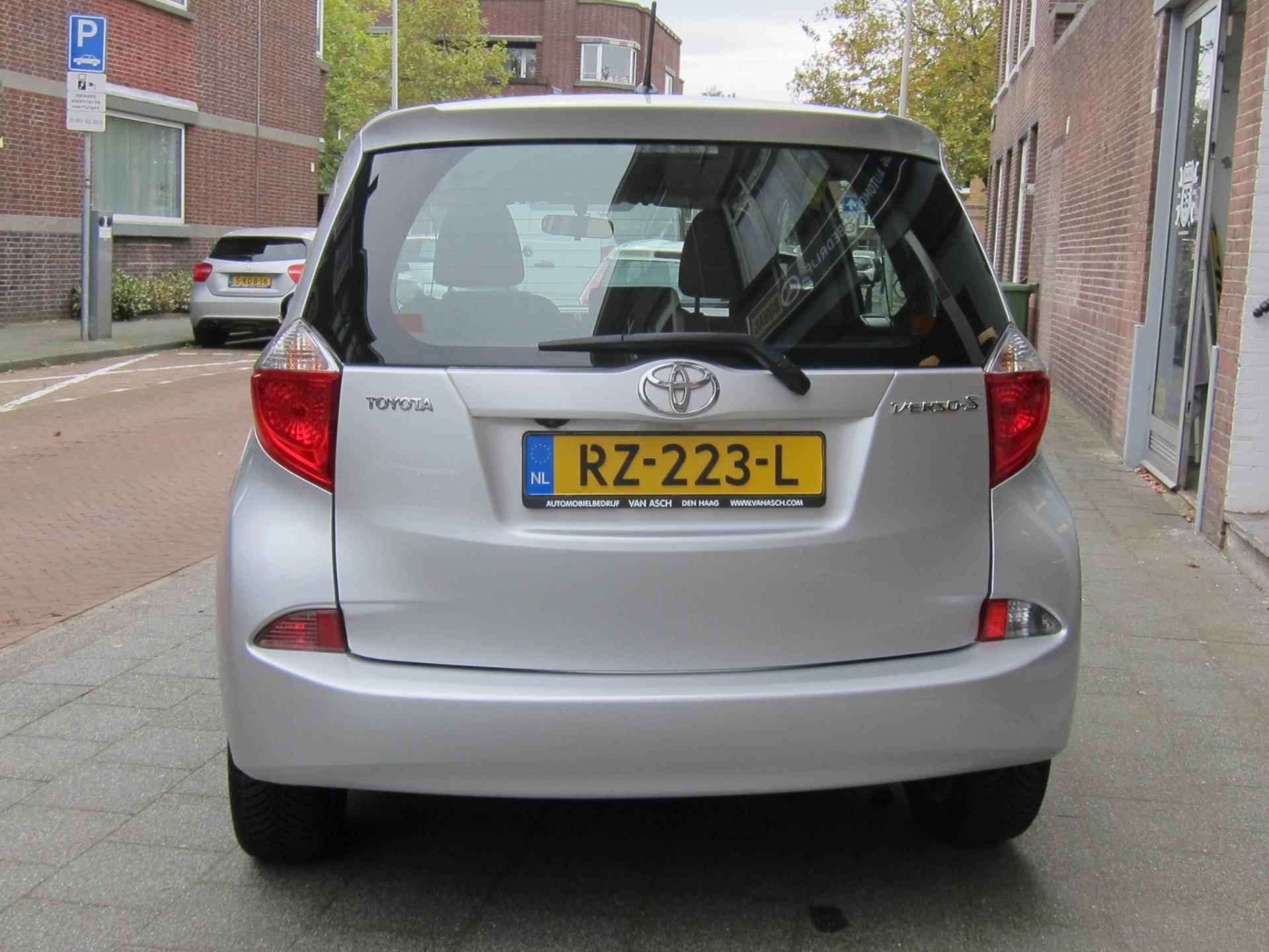 Toyota Verso-S 1.3 VVT-i Aspiration All In Prijs Bovaggarantie - 6/25