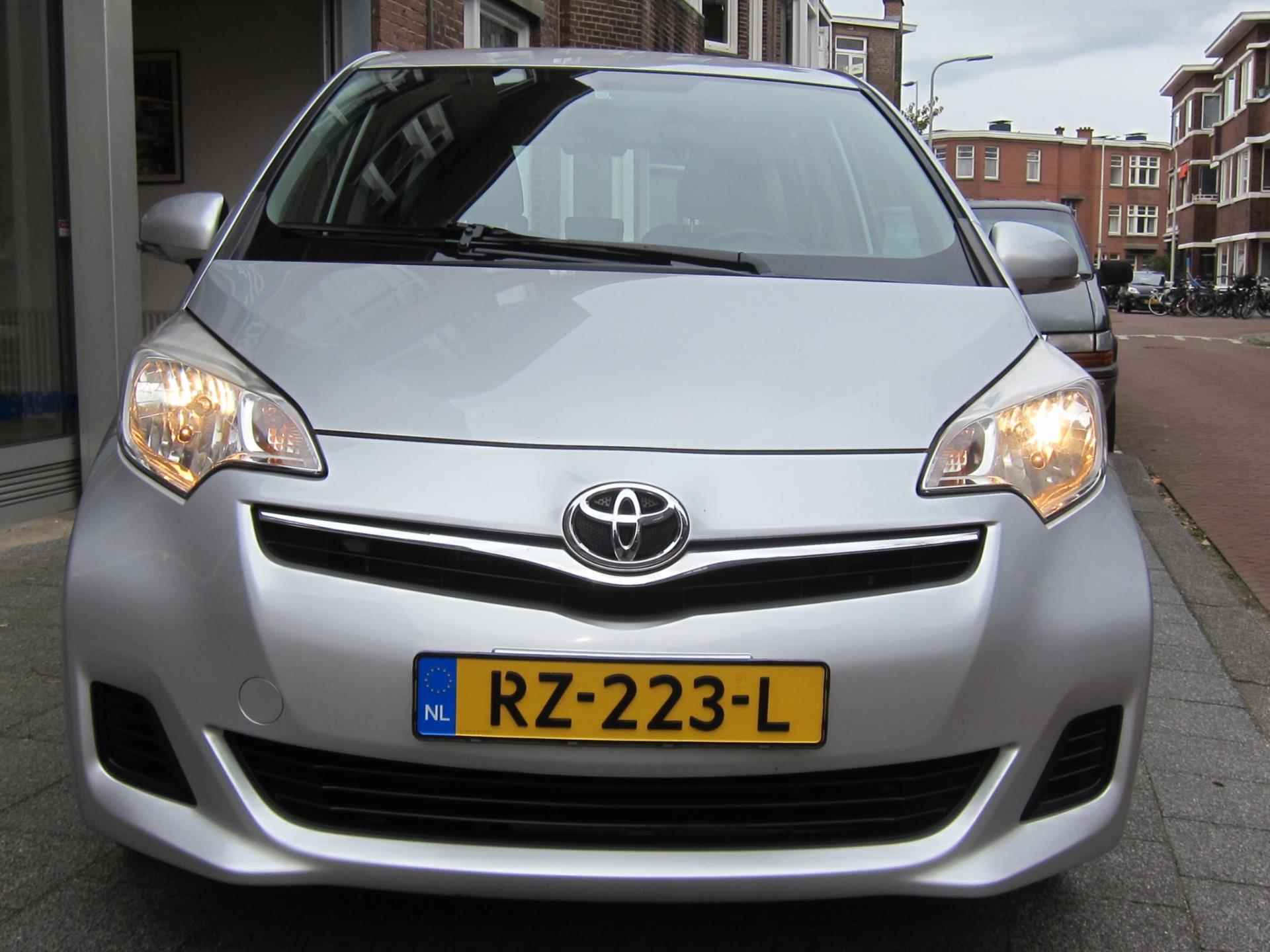 Toyota Verso-S 1.3 VVT-i Aspiration All In Prijs Bovaggarantie - 8/25