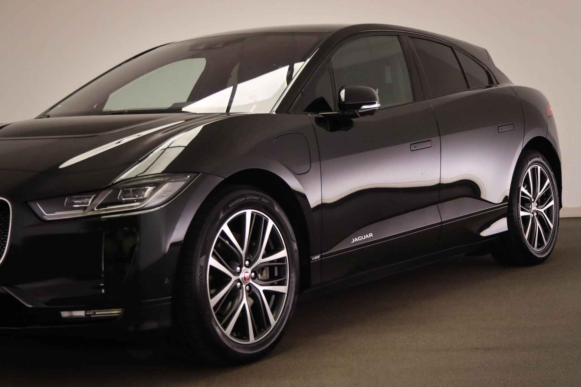 Jaguar I-PACE EV400 First Edition 90 kWh | PANORAMADAK | LUCHTVERING | HEAD UP | ACC | DAB | APPLE | 360 CAMERA | TREKHAAK | 20" | DEALER ONDERHOUDEN - 19/54