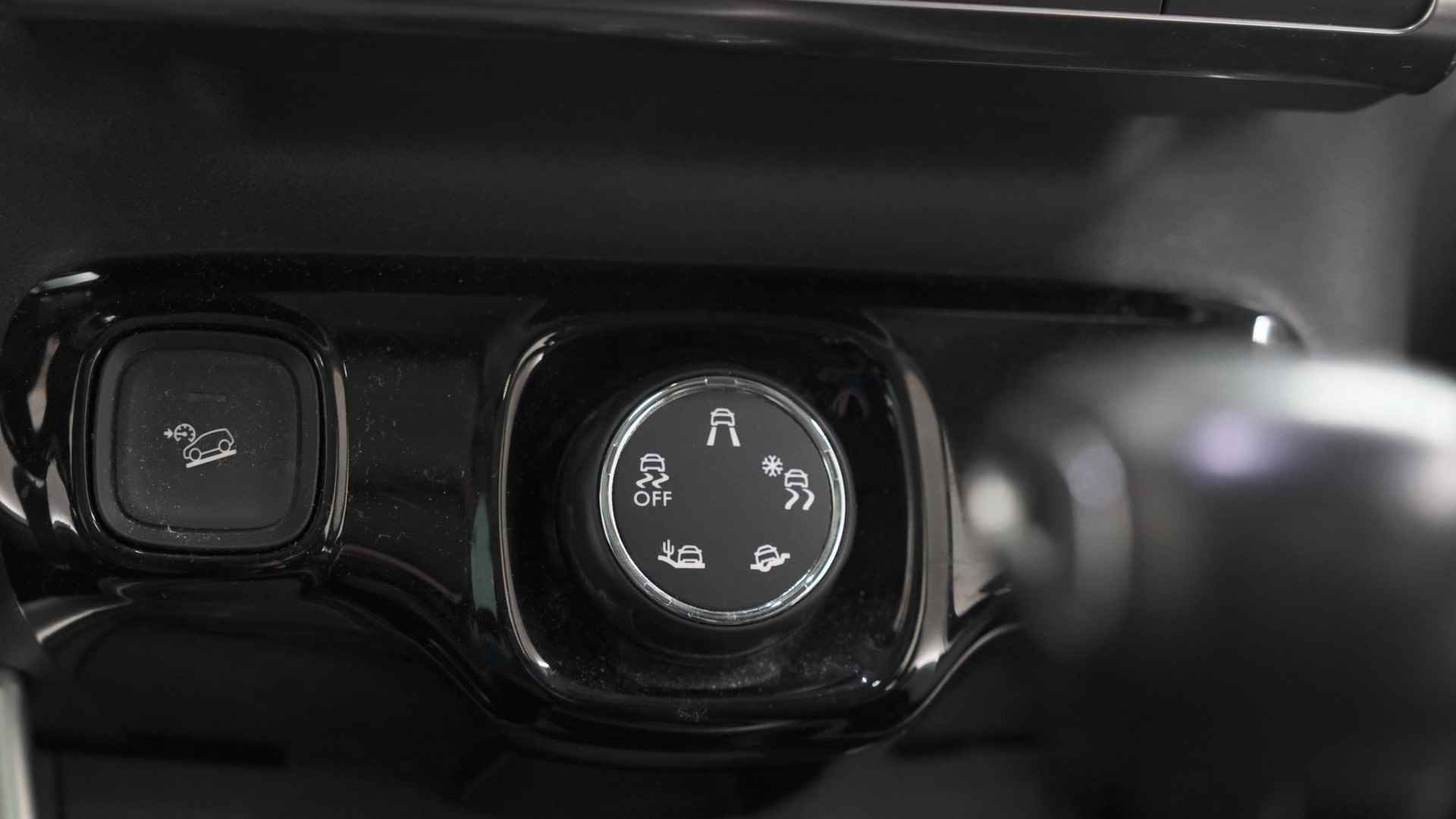 Citroen C3 Aircross PureTech 110 S&S Shine | Camera | Dodehoekdetectie | Panoramadak | Apple Carplay | HIFI Audio | Head-Up Display - 42/59