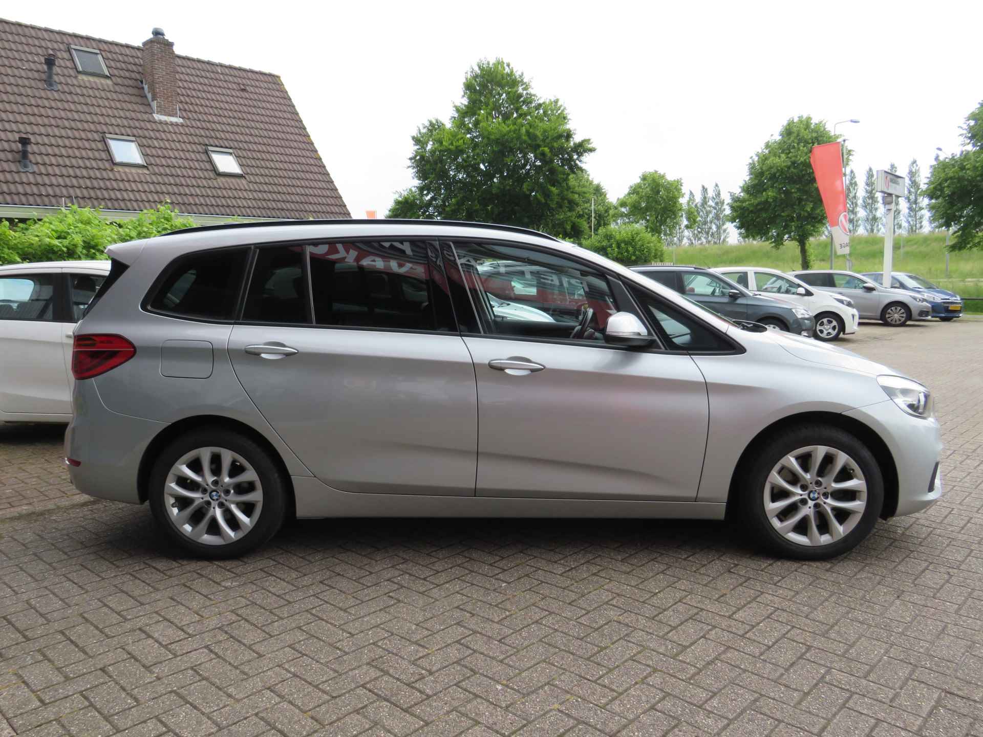 BMW 2 Serie Gran Tourer 220i High Executive | Automaat| 192-PK| Superruim| | Clima-Airco | Cruise Control | Hoge instap | Inc. BOVAG-Garantie - 5/43