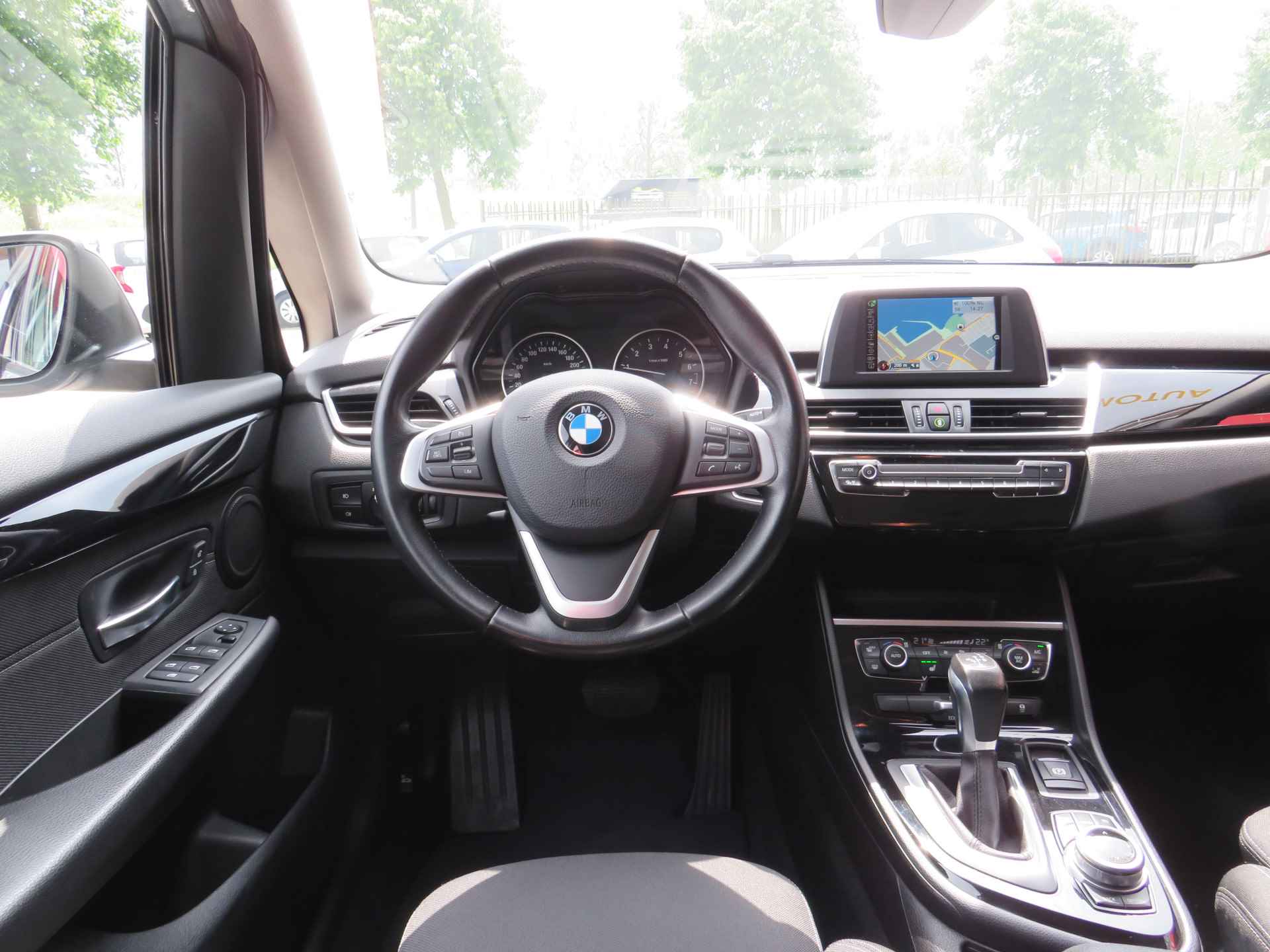 BMW 2 Serie Gran Tourer 220i High Executive | Automaat| 192-PK| Superruim| | Clima-Airco | Cruise Control | Hoge instap | Inc. BOVAG-Garantie - 18/43