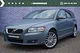 Volvo V50 2.5 T5 Momentum 230PK! | 5 cilinder! | Trekhaak | Climate Controle | Parkeersensoren | Cruise controle |