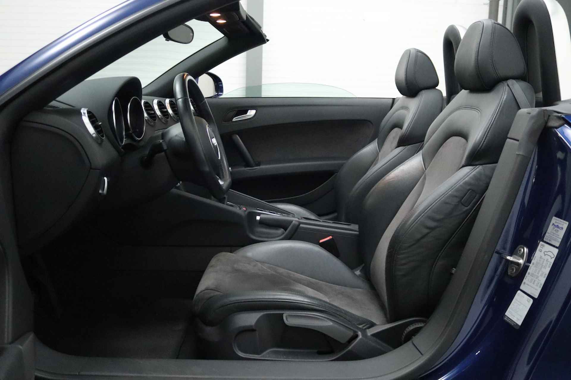 Audi TT Roadster 1.8 TFSI S-Line Competition | Navigatie | Carplay | Prachtig exe - 23/48