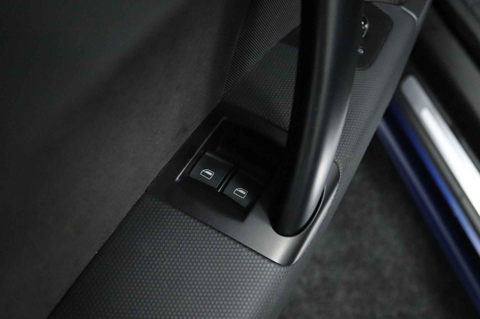 Audi TT Roadster 1.8 TFSI S-Line Competition | Navigatie | Carplay | Prachtig exe - 30/48