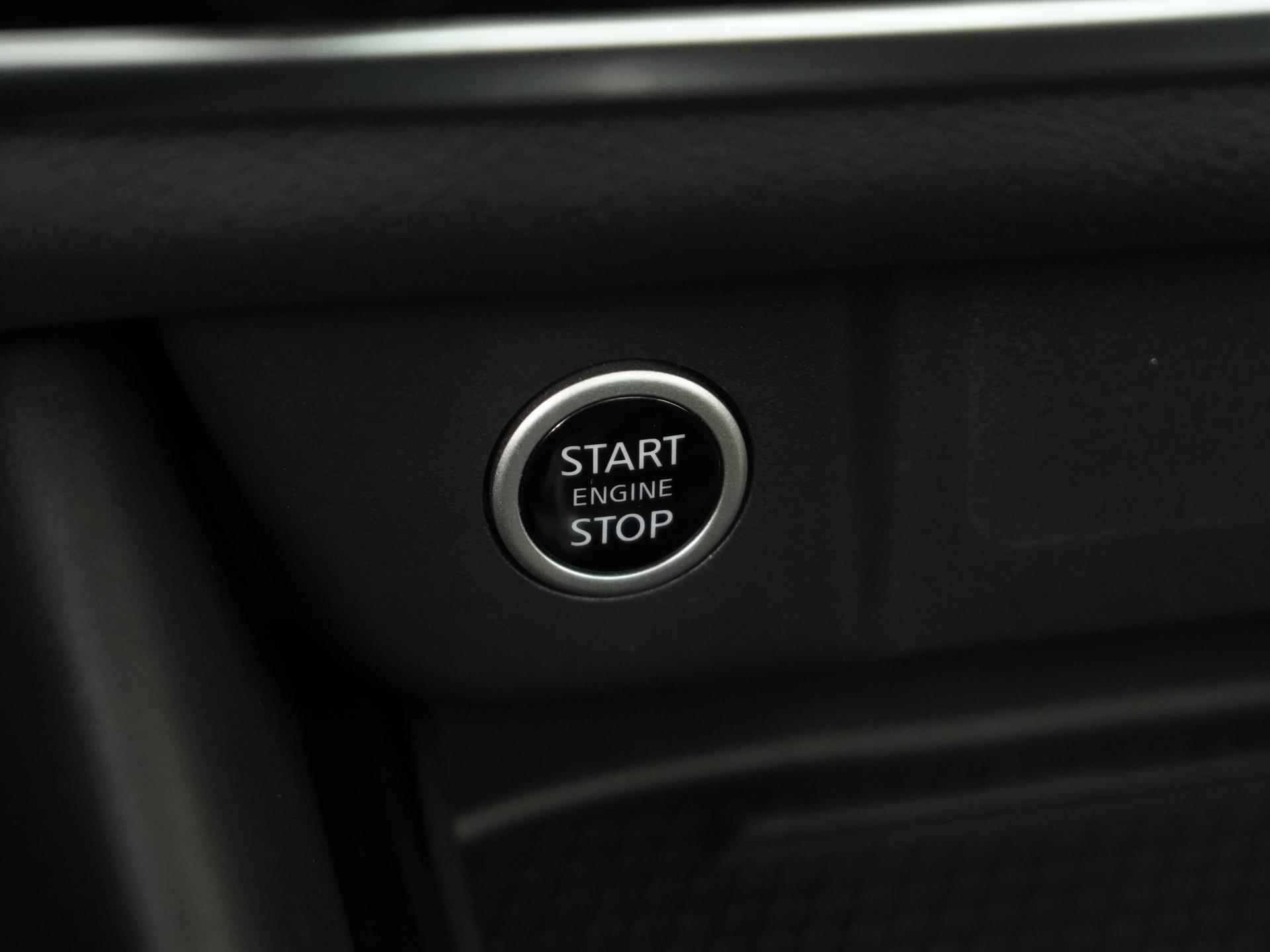 Nissan QASHQAI 1.3 MHEV Premiere Edition | Panoramadak | Head-up | 360 Camera | Trekhaak |  Zondag Open! - 30/39
