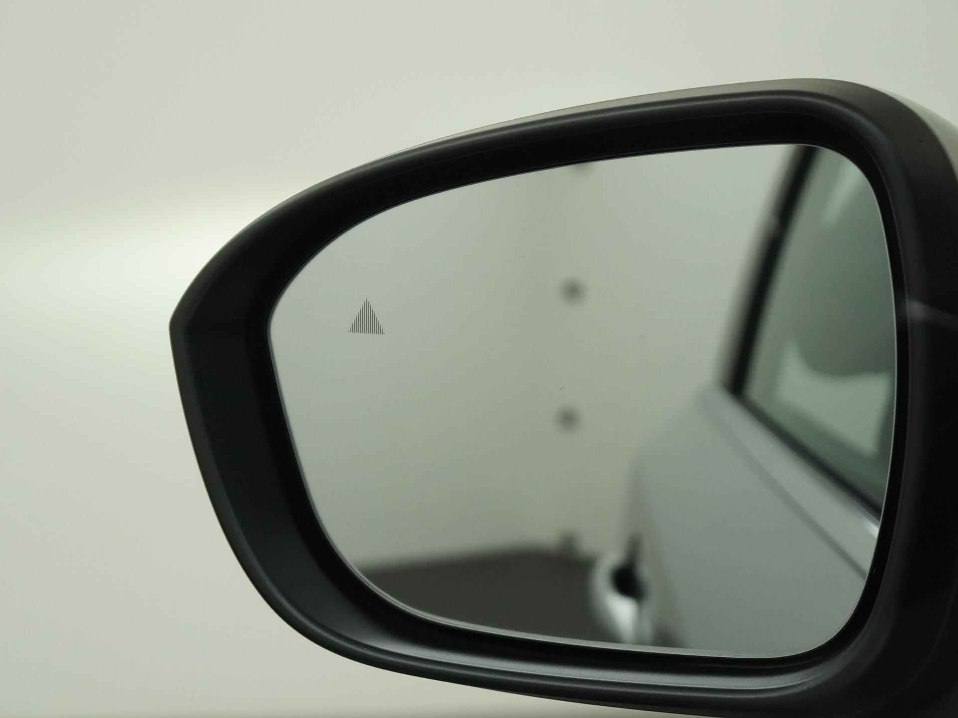 Nissan QASHQAI 1.3 MHEV Premiere Edition | Panoramadak | Head-up | 360 Camera | Trekhaak |  Zondag Open! - 37/39