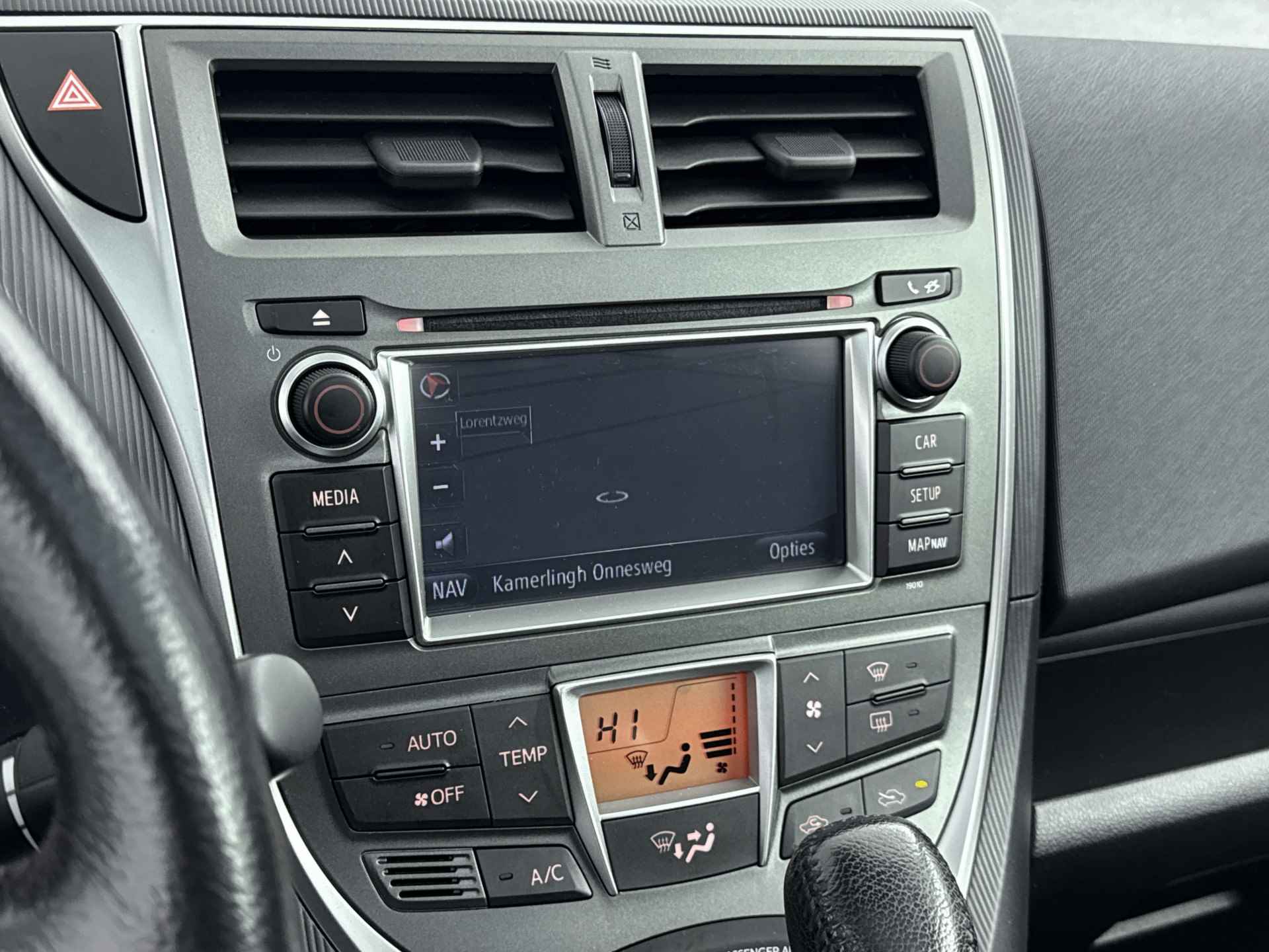 Toyota Verso-S 1.3 VVT-i Aspiration Limited | Navigatiesysteem | Achteruitrijcamera | Panoramadak | Lichtmetalen velgen | - 8/42