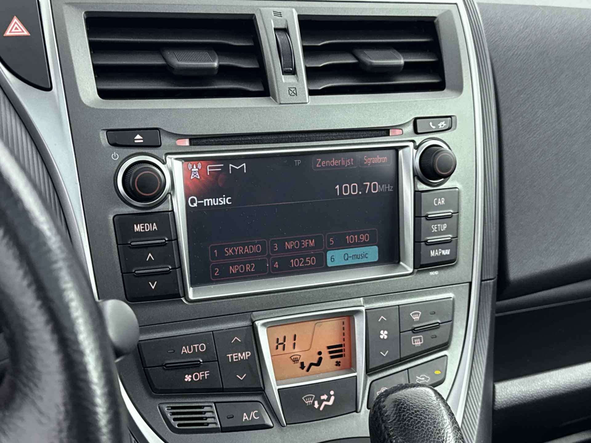 Toyota Verso-S 1.3 VVT-i Aspiration Limited | Navigatiesysteem | Achteruitrijcamera | Panoramadak | Lichtmetalen velgen | - 10/42