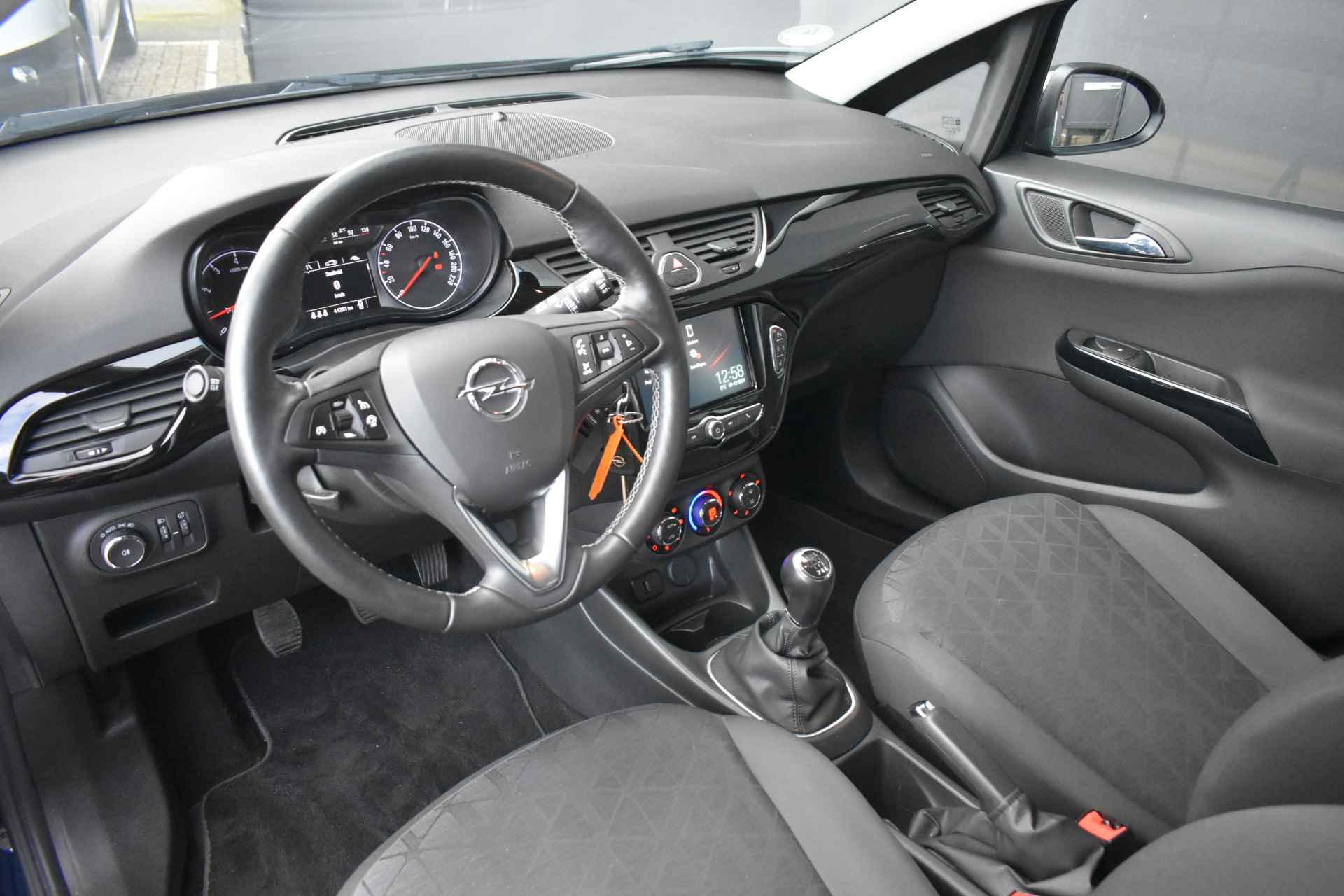 Opel Corsa 1.0 Turbo 120 Jaar Edition+ 90pk | Navigatie | Stuur/Stoelverwarming | Achteruitrijcamera | Climate Control | Parkeersensoren | - 7/41