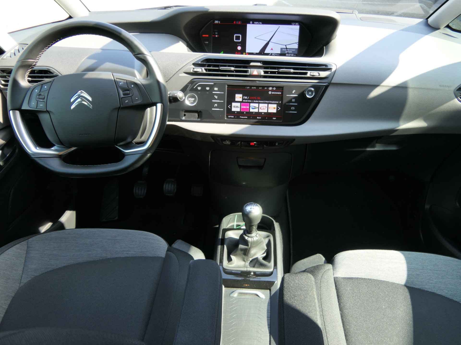 Citroën C4 Picasso 1.2 PureTech 130pk Feel | Navigatie | Camera | Keyless - 24/43