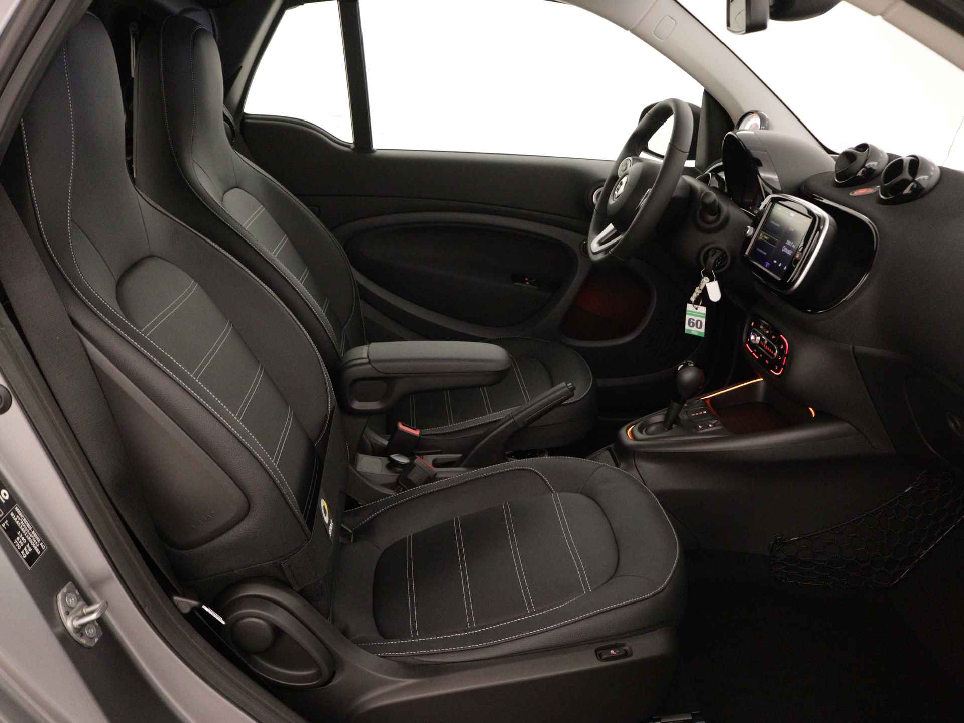 Smart Fortwo cabrio EQ Comfort PLUS | Sfeerverlichting | Stuurwiel verwarmd | Exclusive package | - 23/38