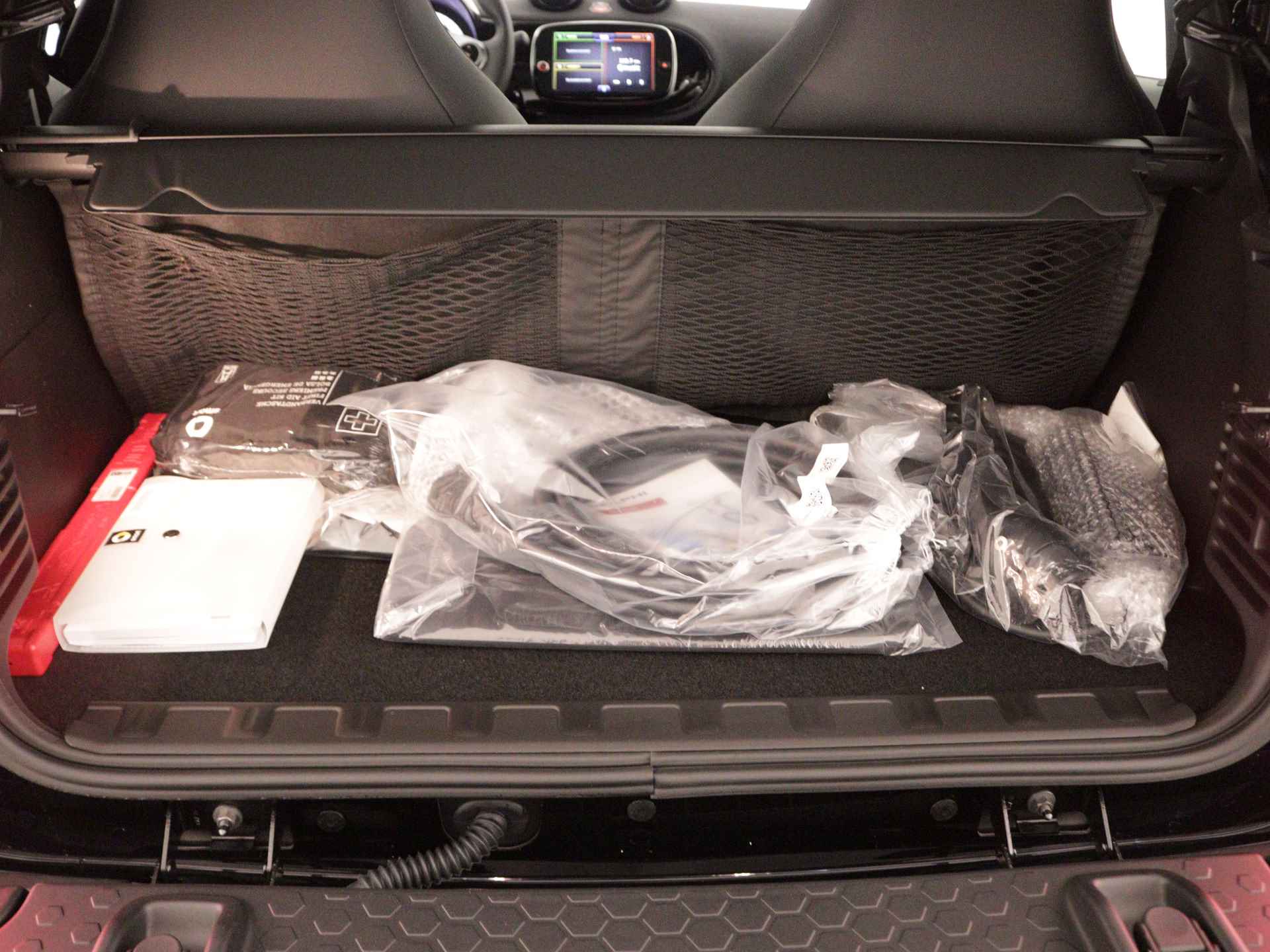 Smart Fortwo cabrio EQ Comfort PLUS | Sfeerverlichting | Stuurwiel verwarmd | Exclusive package | - 30/38
