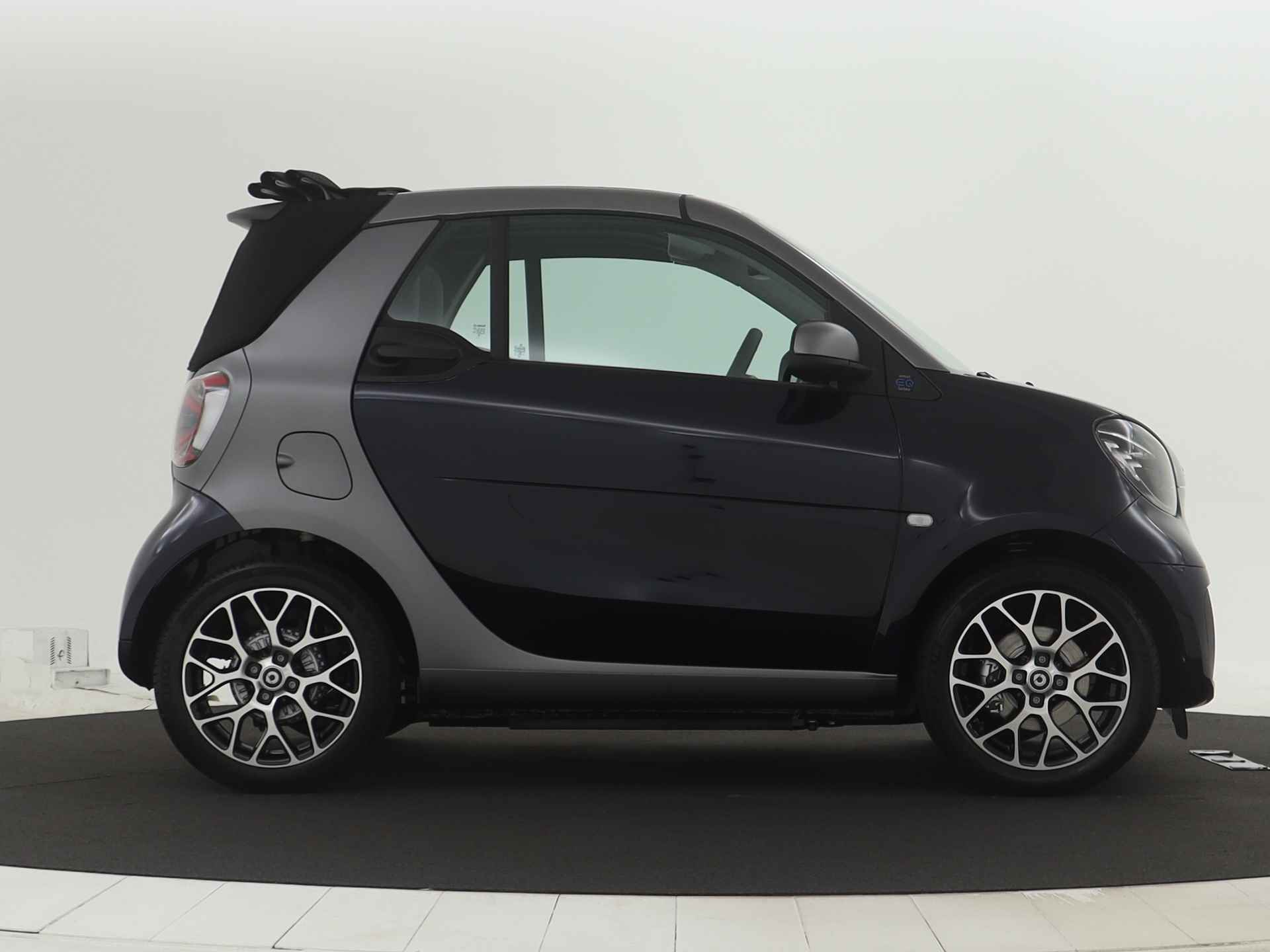 Smart Fortwo cabrio EQ Comfort PLUS | Sfeerverlichting | Stuurwiel verwarmd | Exclusive package | - 11/37