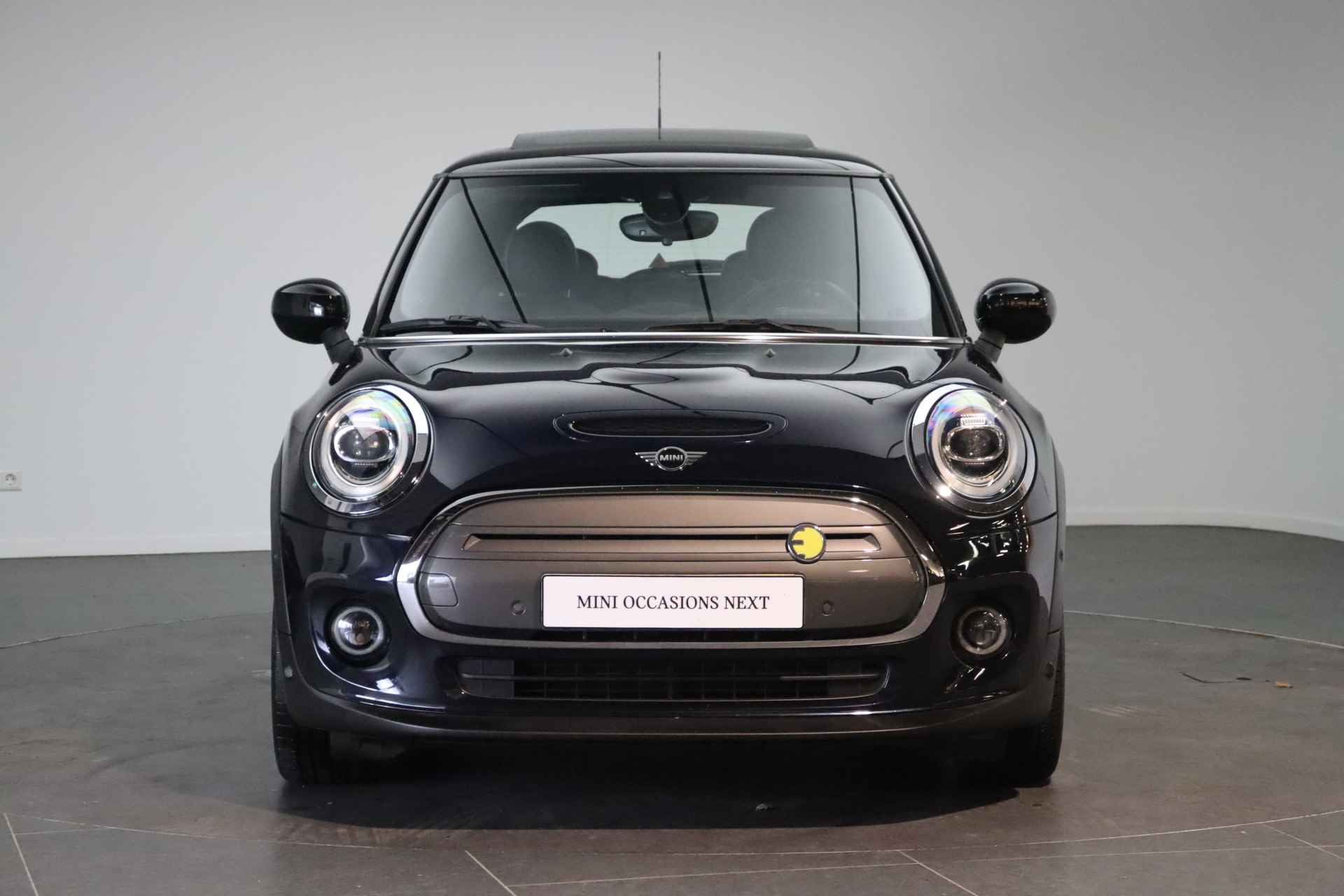 MINI Electric Yours / Panoramadak / Achteruitrijcamera / Sportstoelen / Adaptieve LED / Apple CarPlay / Head-Up / Park Assistant - 6/23