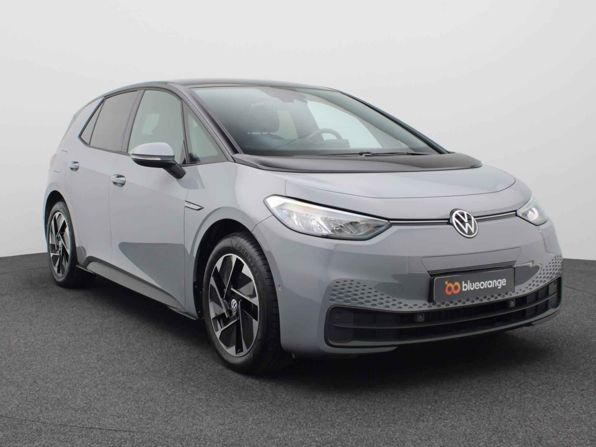 Volkswagen ID.3 Pro Edition Advantage 58 kWh 204PK Alarm, Navigatie, Achteruitrijcamera, Keyless, Extra Getinte ramen, Stoel- & Stuurverwarming, 18" LM Velgen - 12/42