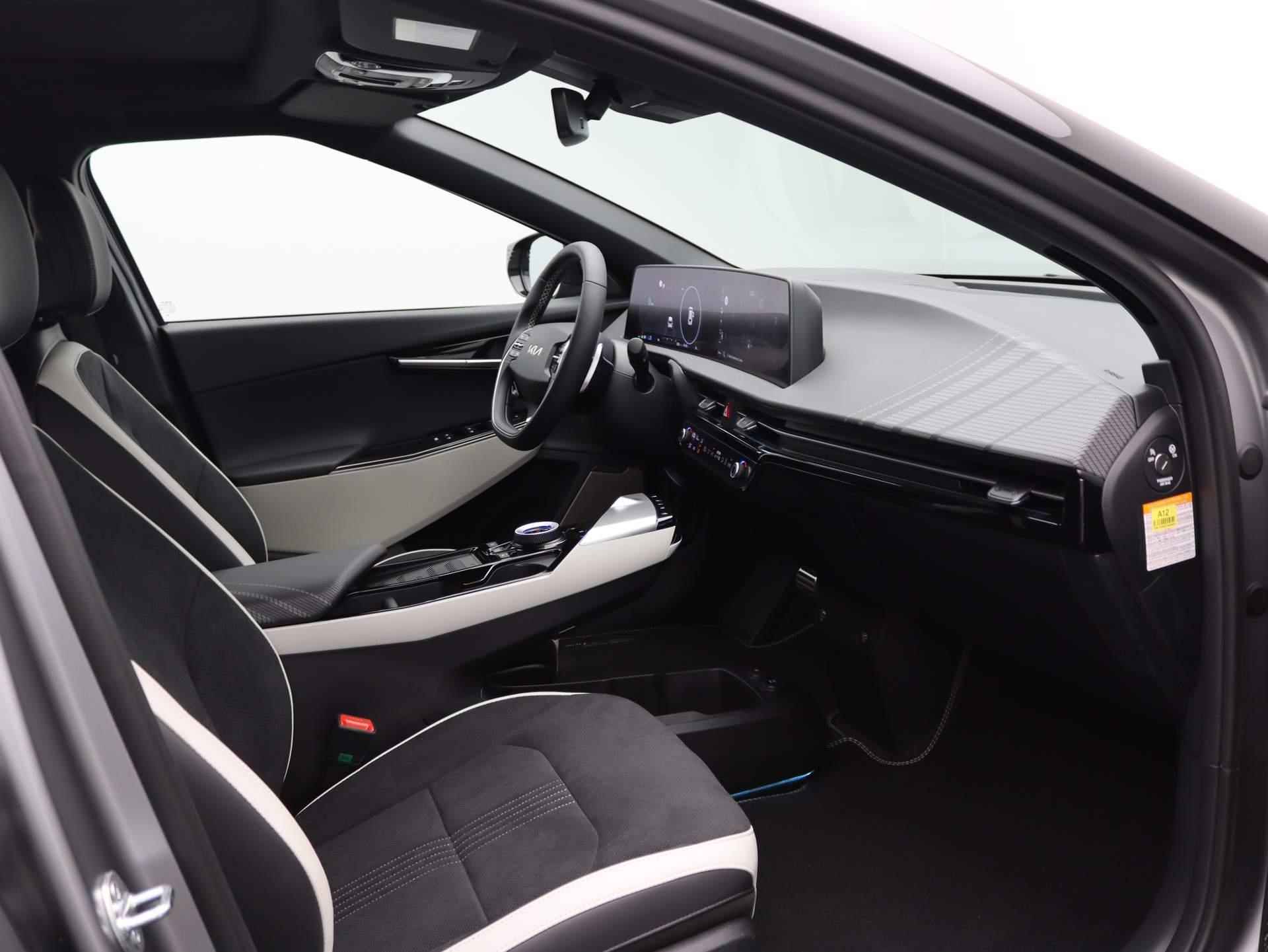 Kia EV6 GT-Line AWD 77.4 kWh | Uit voorraad Leverbaar| 360 Camera | Elektrische achter Klep | Stoelverwarming | Glazen Schuif -/kanteldak - 31/47