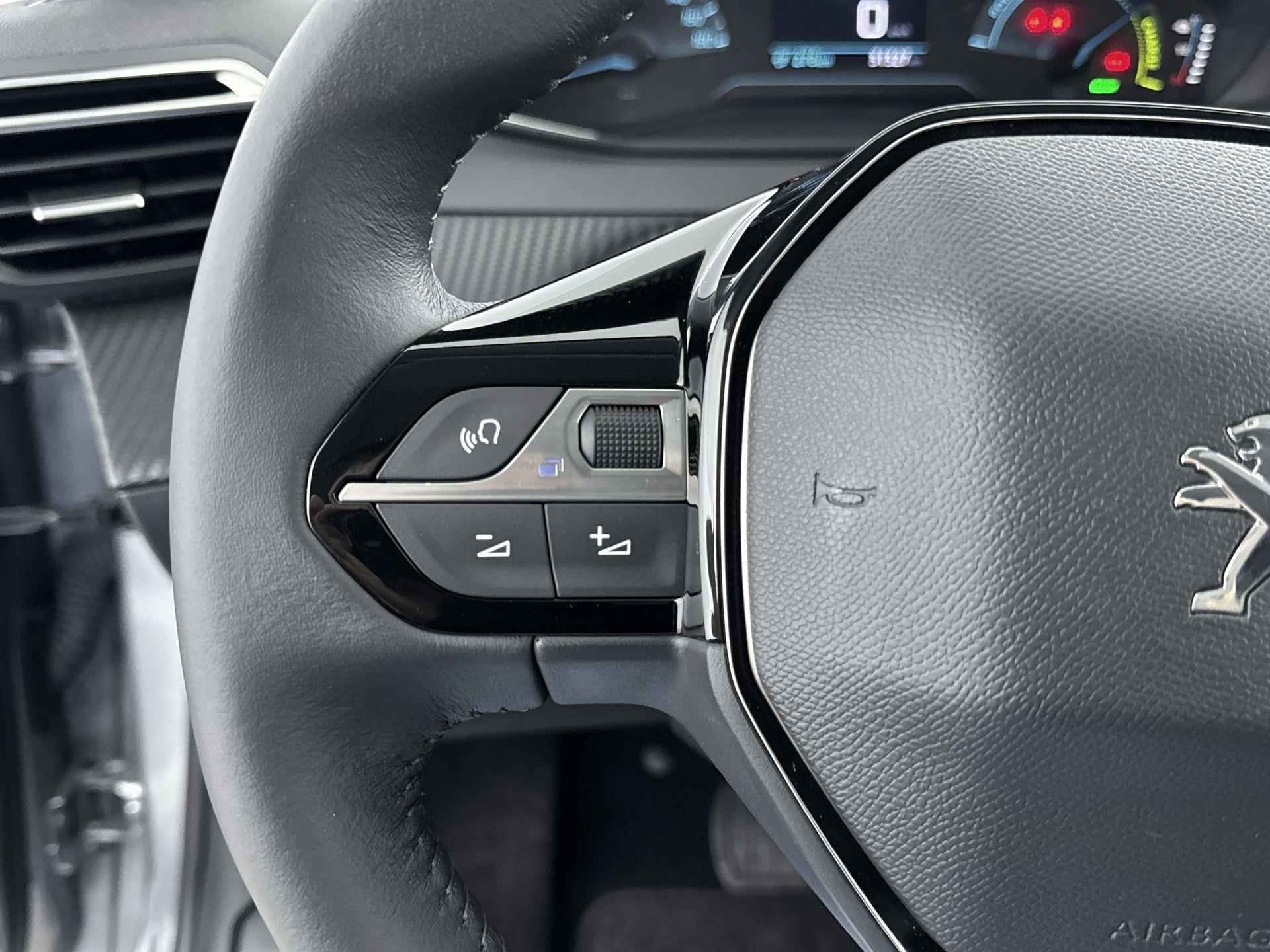 Peugeot e-208 EV Allure 50 kWh | CarPlay | Climate Control | 3-fase - 20/32