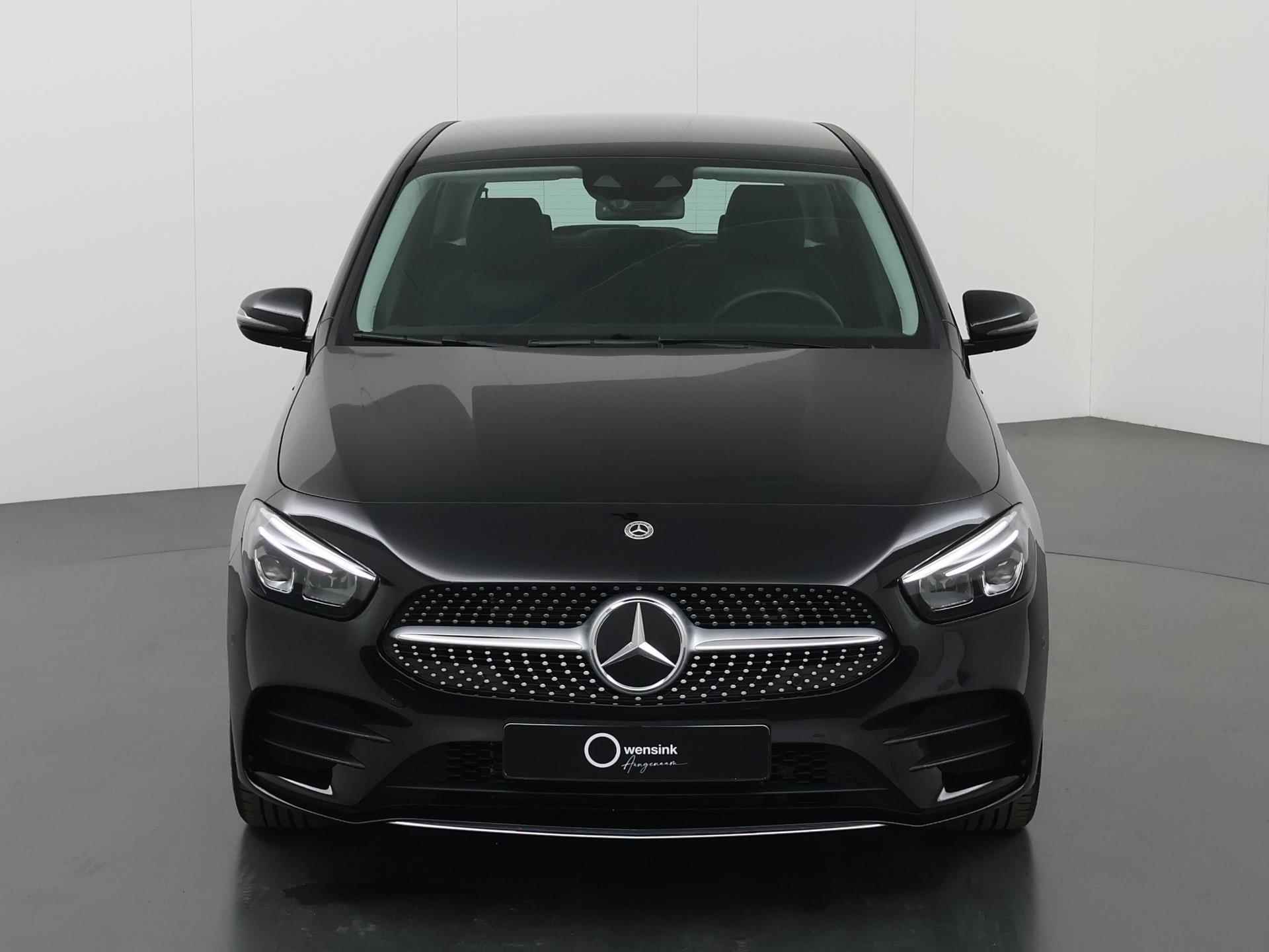 Mercedes-Benz B-klasse 250 e AMG Line | Parkeercamera | Stoelverwarming | Apple & Android carplay | Widescreen cockpit | Led-koplampen | Elektr. achterklep | - 4/45