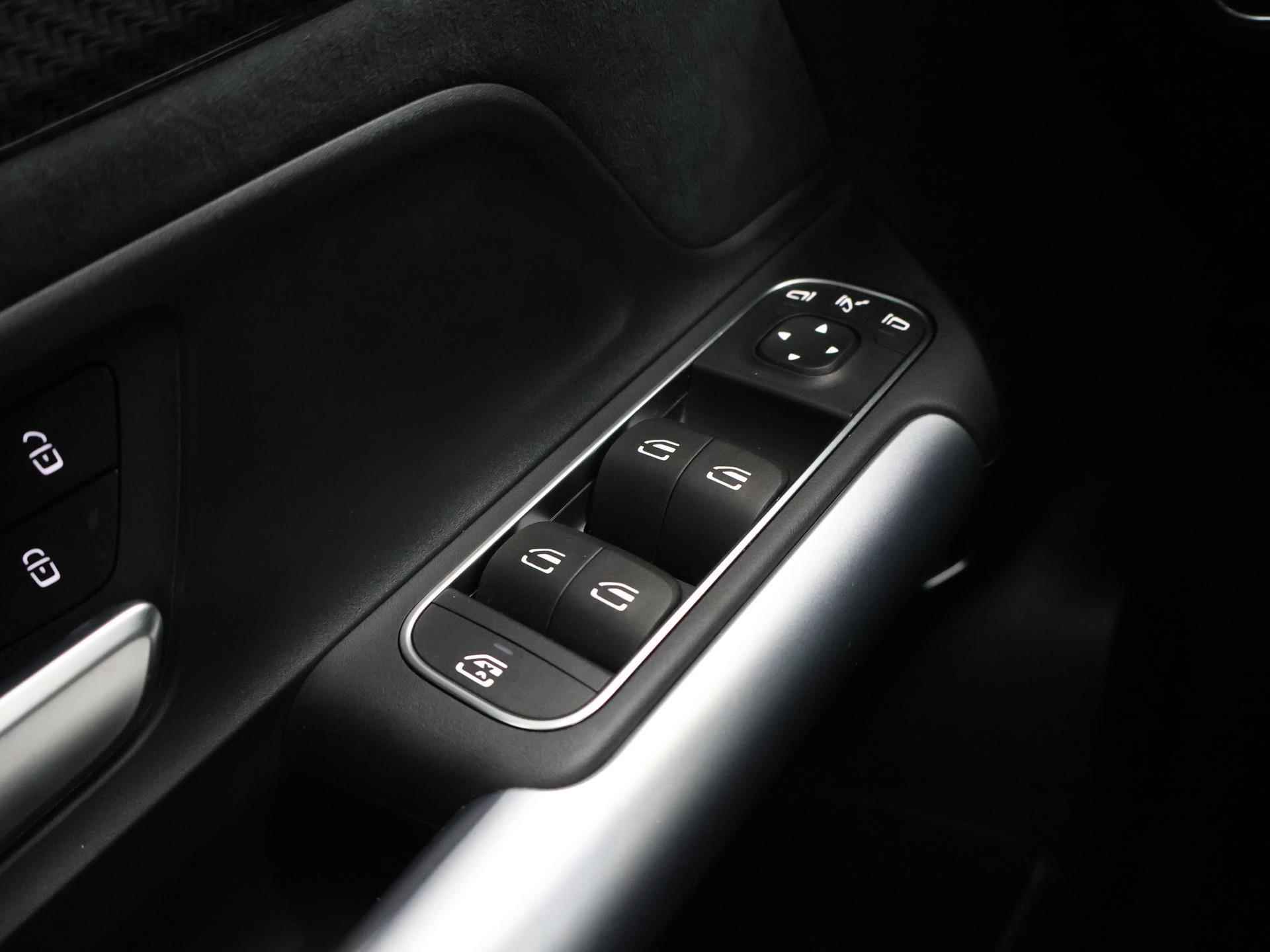 Mercedes-Benz B-klasse 250 e AMG Line | Parkeercamera | Stoelverwarming | Apple & Android carplay | Widescreen cockpit | Led-koplampen | Elektr. achterklep | - 37/45
