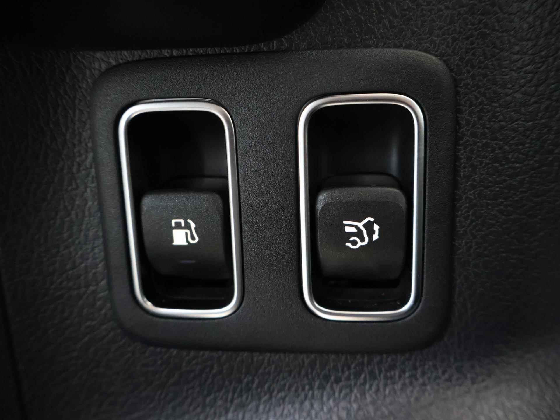Mercedes-Benz B-klasse 250 e AMG Line | Parkeercamera | Stoelverwarming | Apple & Android carplay | Widescreen cockpit | Led-koplampen | Elektr. achterklep | - 38/45