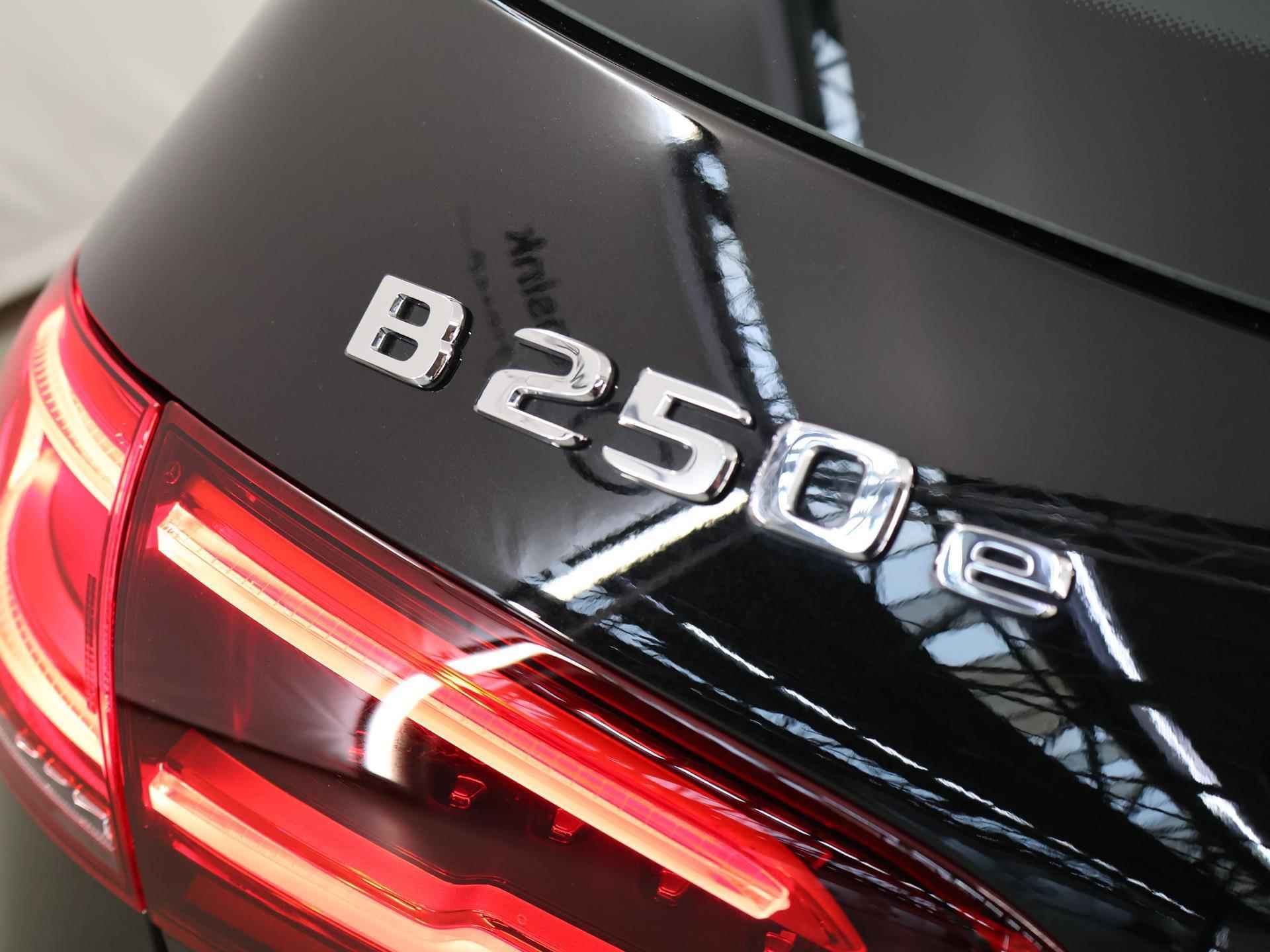 Mercedes-Benz B-klasse 250 e AMG Line | Parkeercamera | Stoelverwarming | Apple & Android carplay | Widescreen cockpit | Led-koplampen | Elektr. achterklep | - 41/45