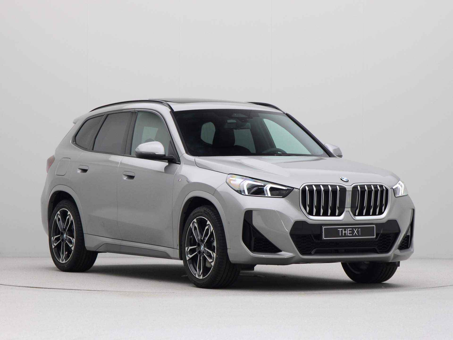 BMW X1 xDrive23i - 8/26