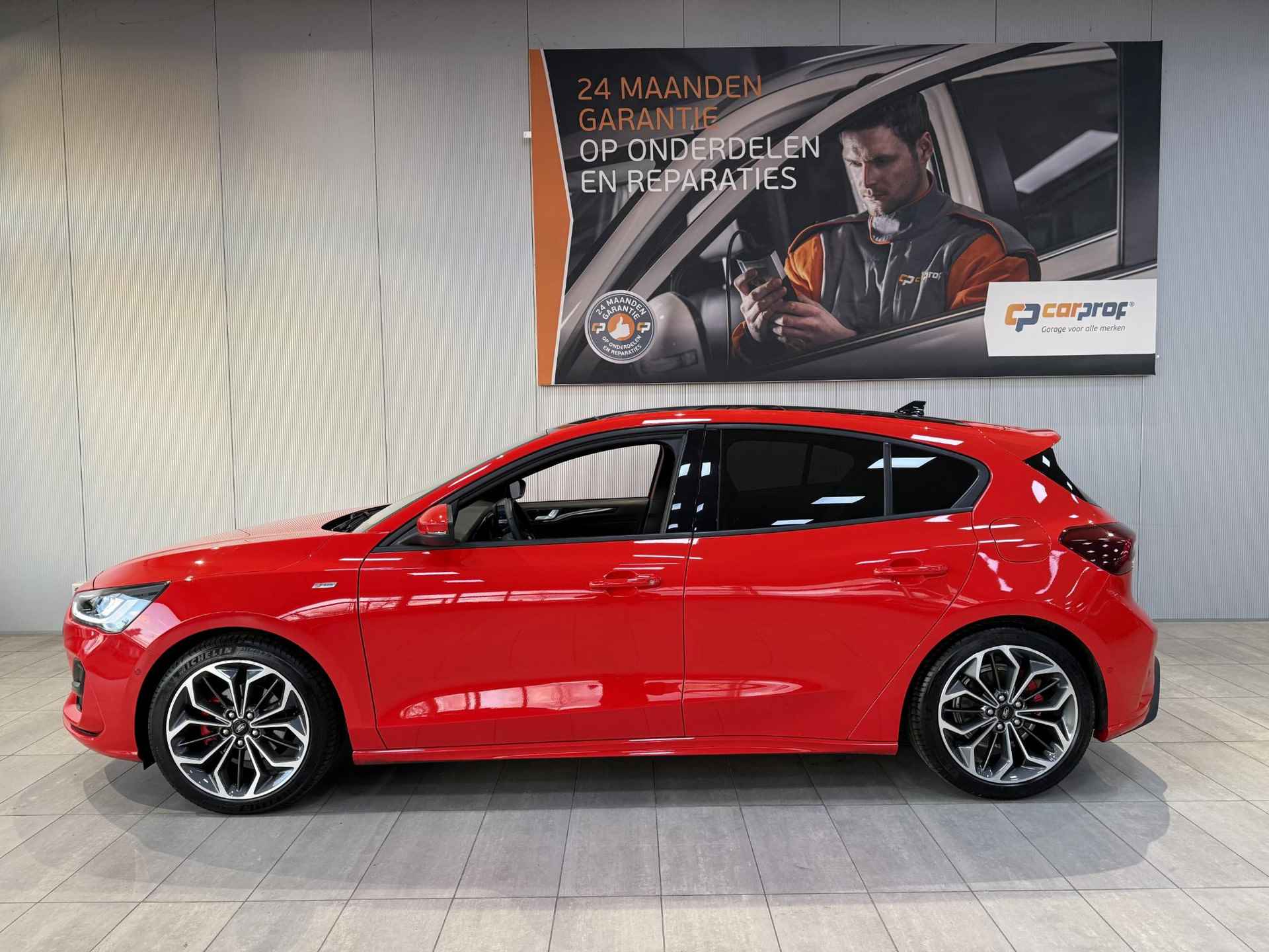 Ford Focus 1.0 EcoBoost Hybrid ST Line X Panoramadak - 2/24