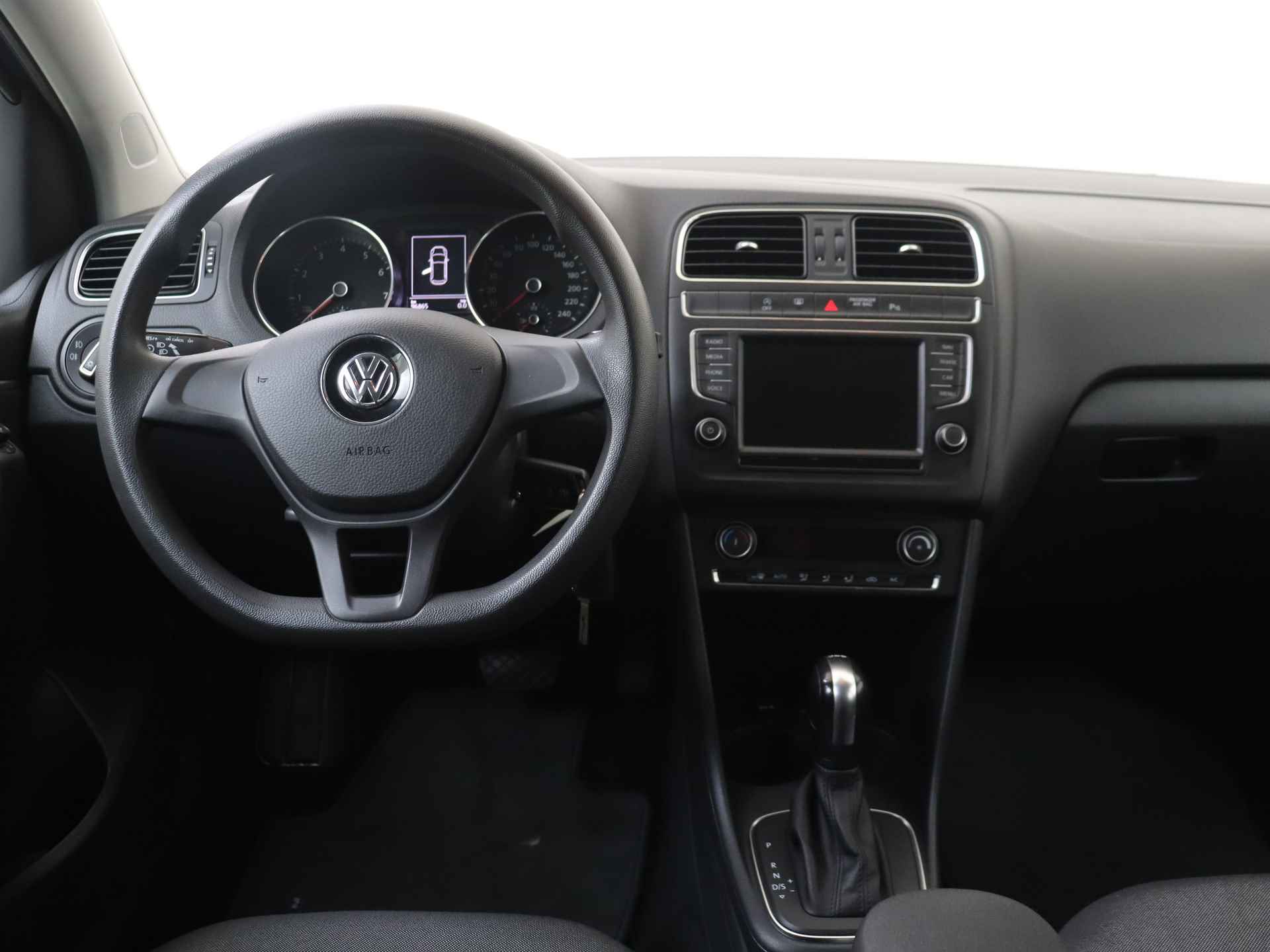 Volkswagen Polo 1.2 TSI Comfortline 5 deurs Automaat | Navigatie | Climate Control | Trekhaak - 6/28