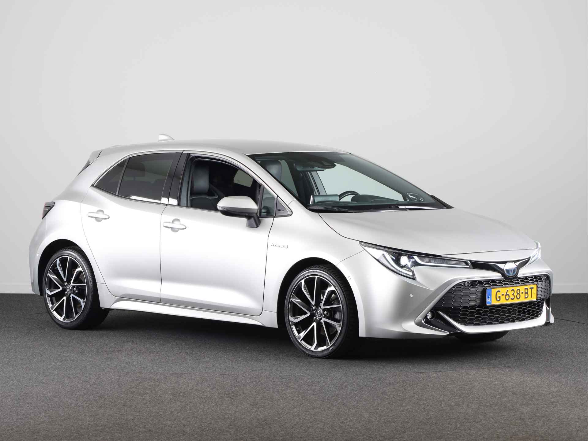 Toyota Corolla 2.0 184 PK Hybrid Executive JBL | NL-Auto | JBL-Audio | Sport -/ Comfort Stoelen | Navigatie | Parkeerhulp | Dodehoek Detectie | Head-up Display | Stoelverwarming | - 17/41