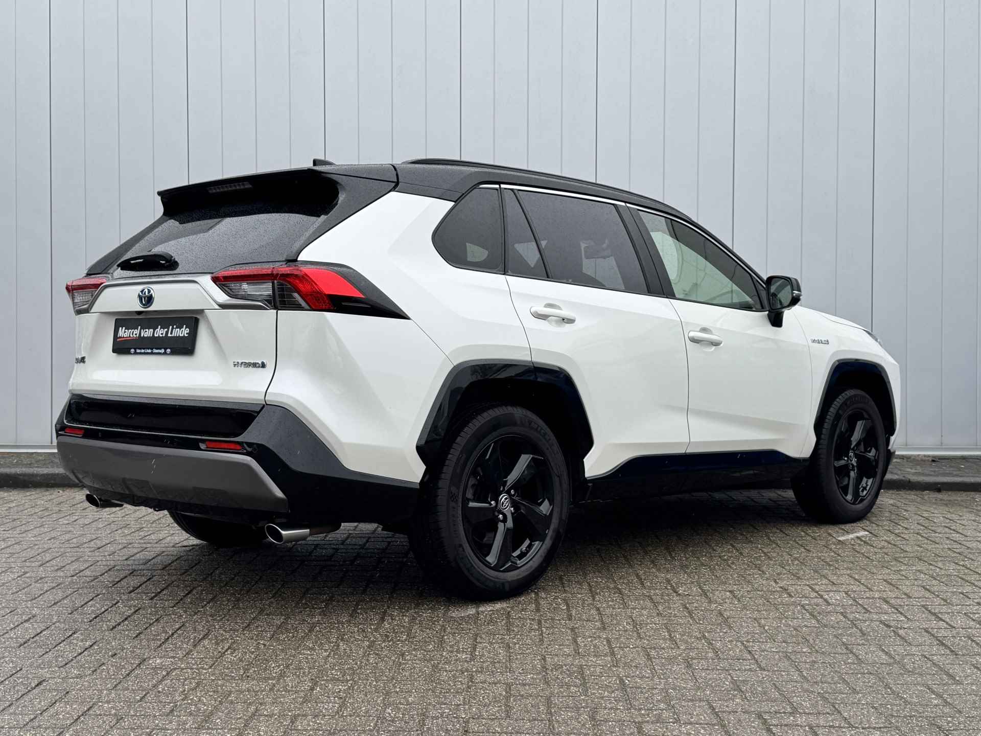 Toyota RAV4 2.5 Hybrid AWD Bi-Tone Plus Panorama 360Cam Trekhaak Stoel Stuur Verwarming Dealer Onderhouden - 4/26