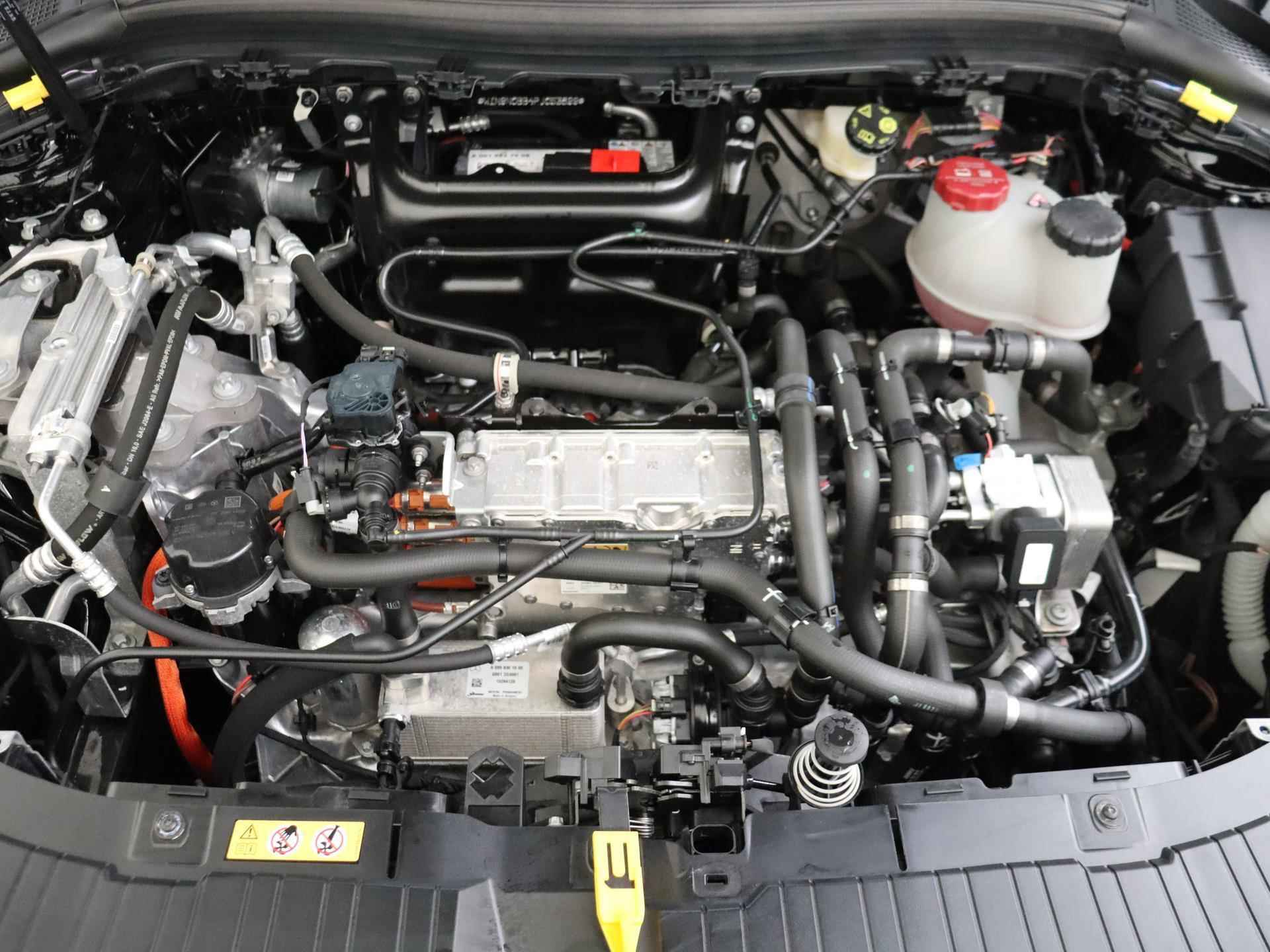 Mercedes-Benz EQA 250 Business Solution AMG 67 kWh /Rijassistentiepakket /18 inch /Sfeerverlichting - 11/33