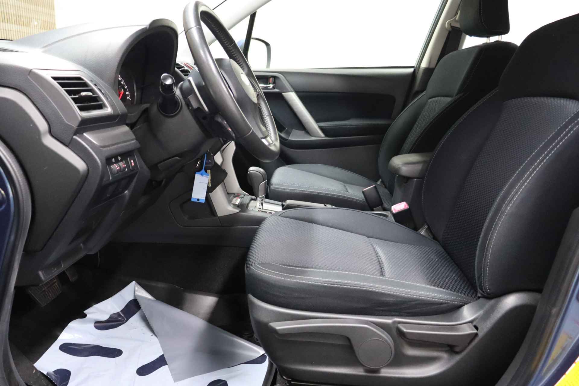 Subaru Forester 2.0 Comfort CVT | Trekhaak | Cruise control | Climat control - 11/29