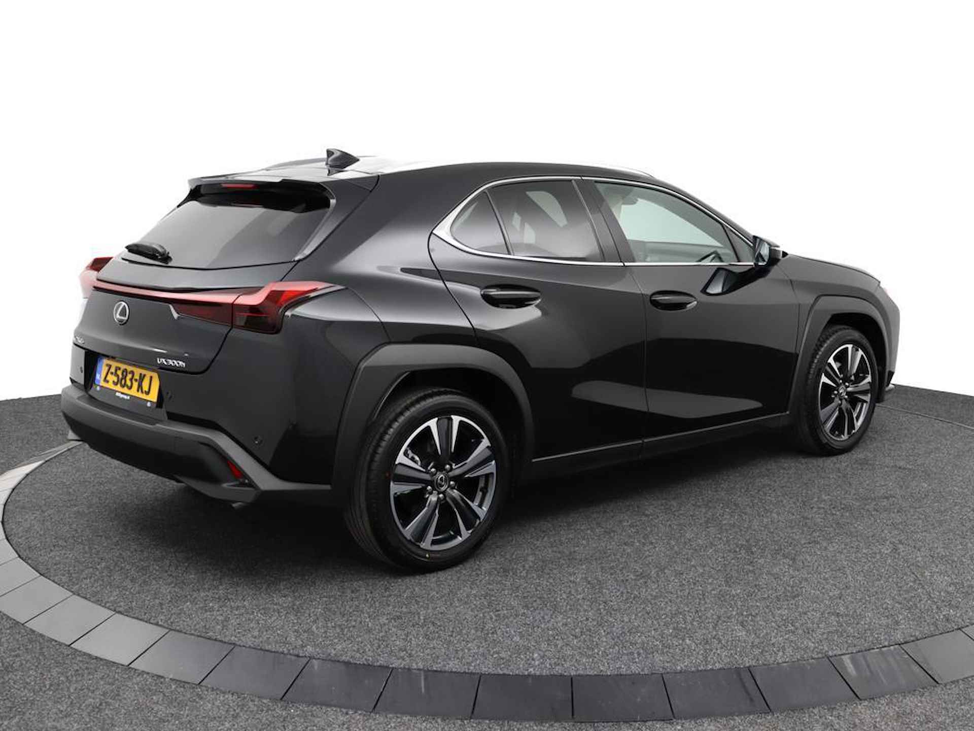 Lexus UX 300h Luxury Line | Premium Pack | Mark Levinson | Head-Up Display | Premium Navigatiesysteem - 2/50