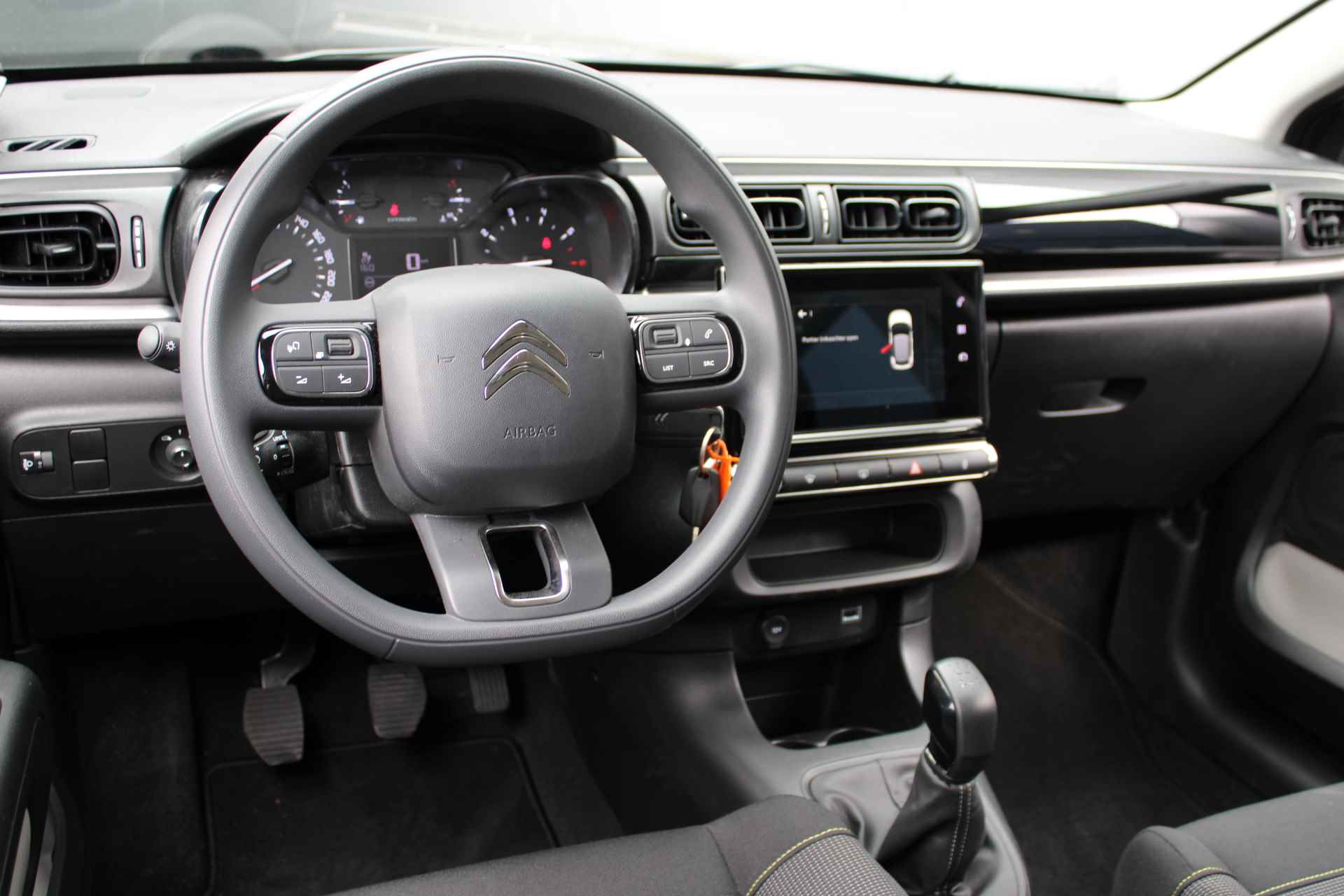 Citroën C3 1.2 83pk Plus | NAVI | CAMERA | LED | PDC | CLIMA | CRUISE | DAB | AFN. TREKHAAK | CARPLAY/ANDROID AUTO | - 18/27
