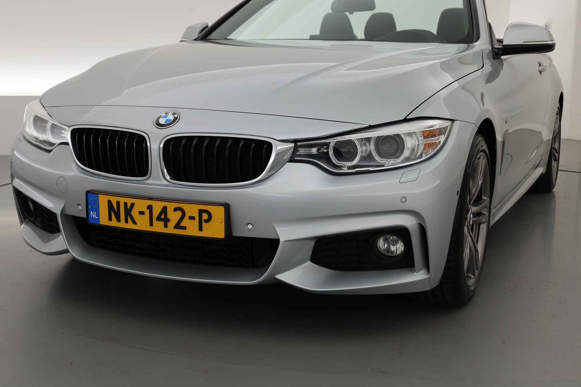 BMW 4 Serie Cabrio 420i M Sport | HUD | Camera | Keyless | Stoelverw. | Leder | Navi | Dodehoekdet. - 26/33