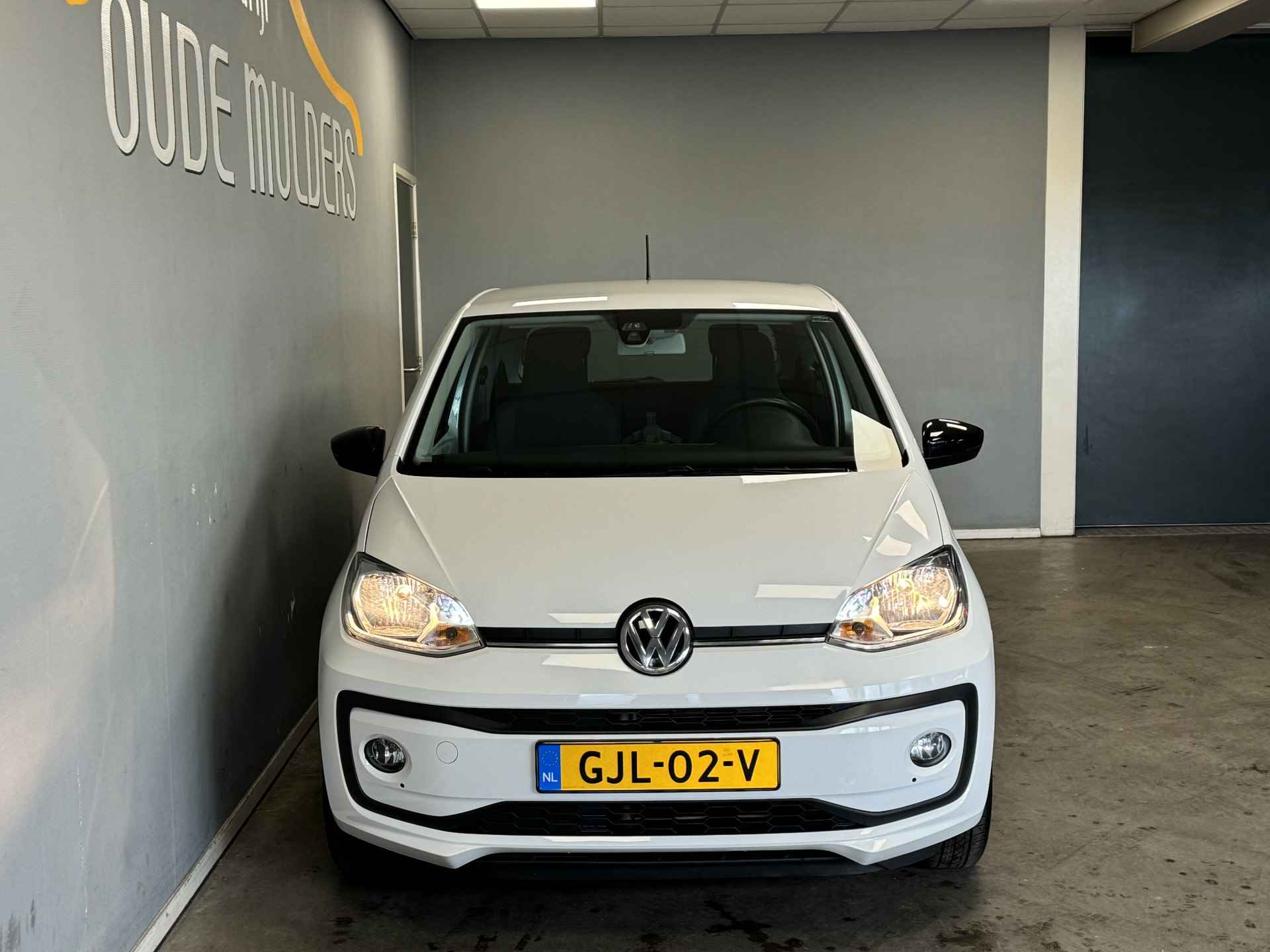 Volkswagen up! 1.0 BMT IQ.DRIVE Stoelverwarming/Cruise/Parkeersensoren - 8/25